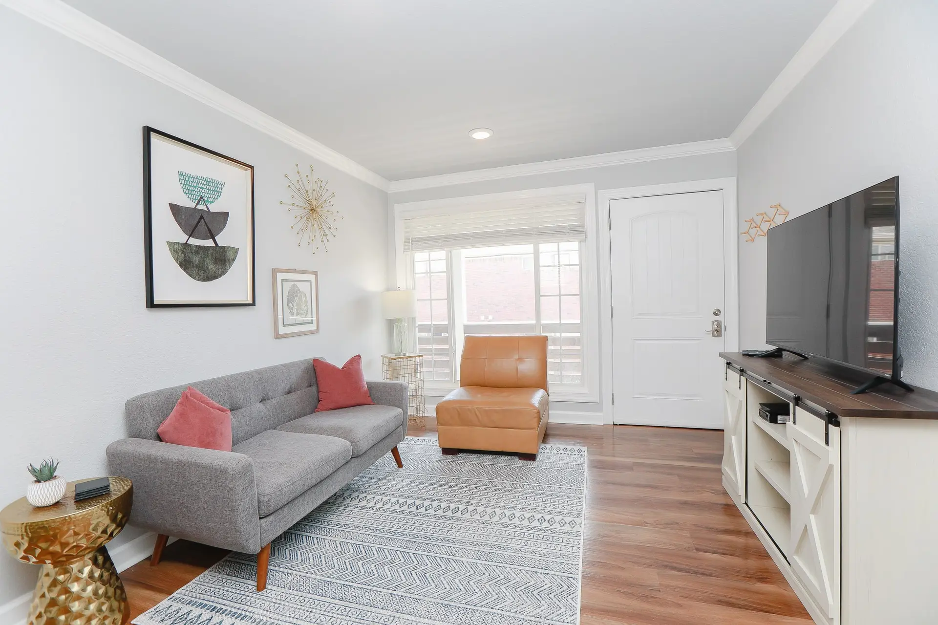 Sojourn Shell Suite 2 BR 2 BA at Beach Cottages