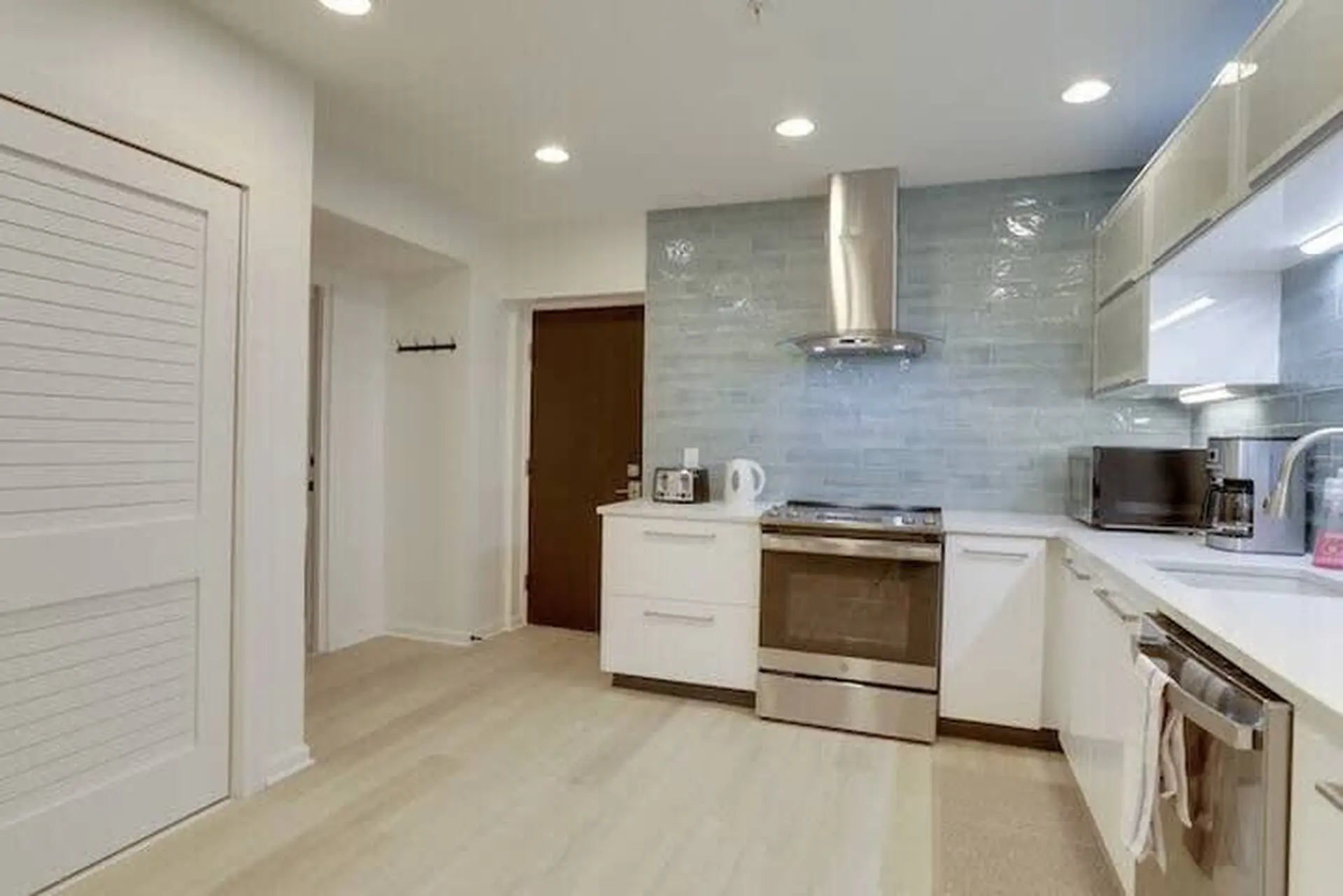 Howard U | U Street | 2 BR 2 BA