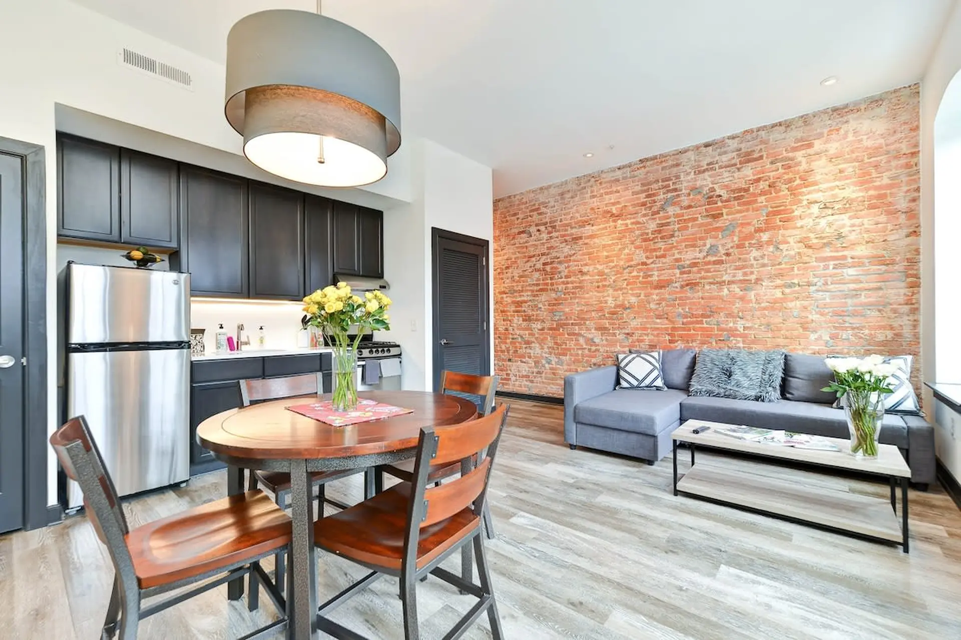Gorgeous 1 BD in Capitol Hill