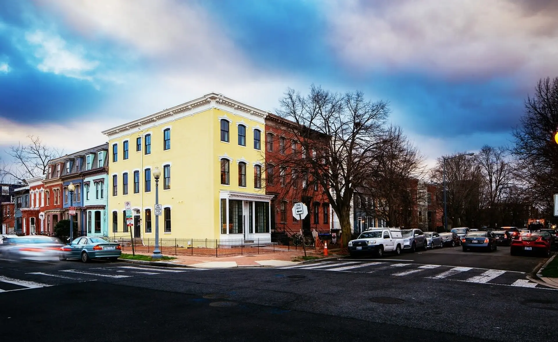Gorgeous 1 BD in Capitol Hill