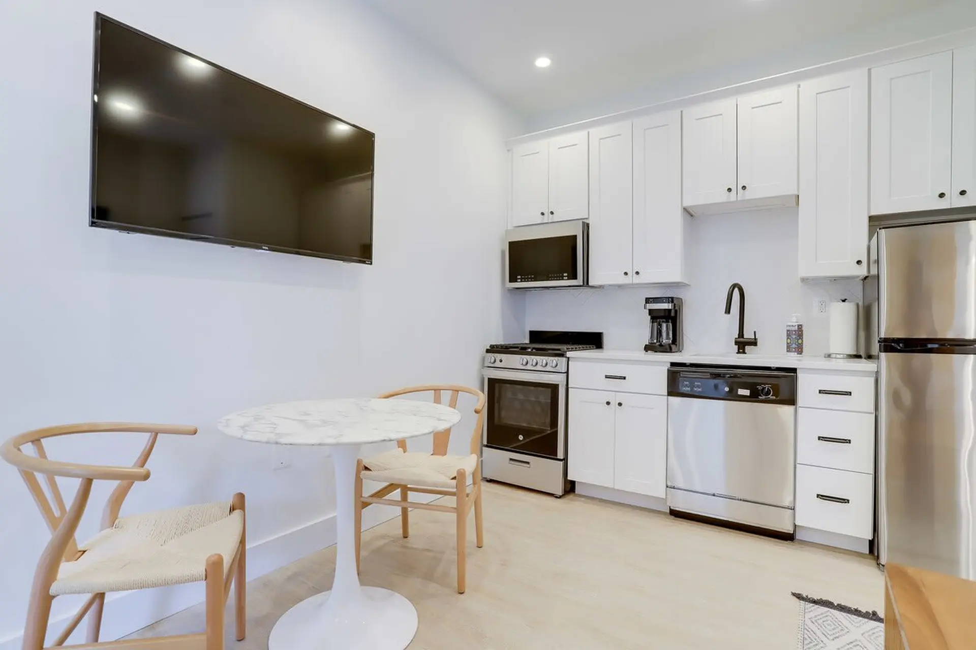 Sojourn at the Paden | Capitol Hill | Pets Welcome