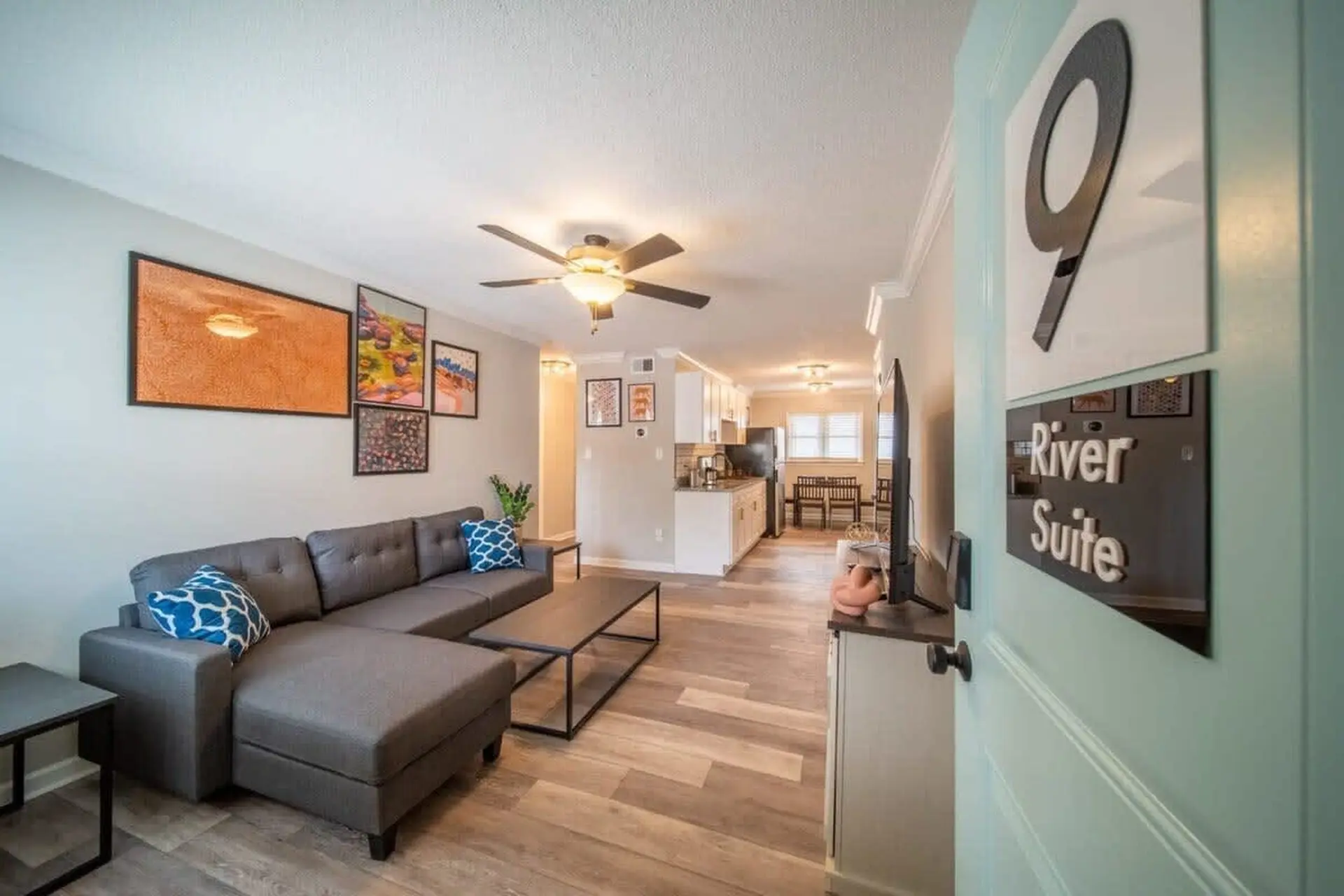 OV Mosaic - River Suite