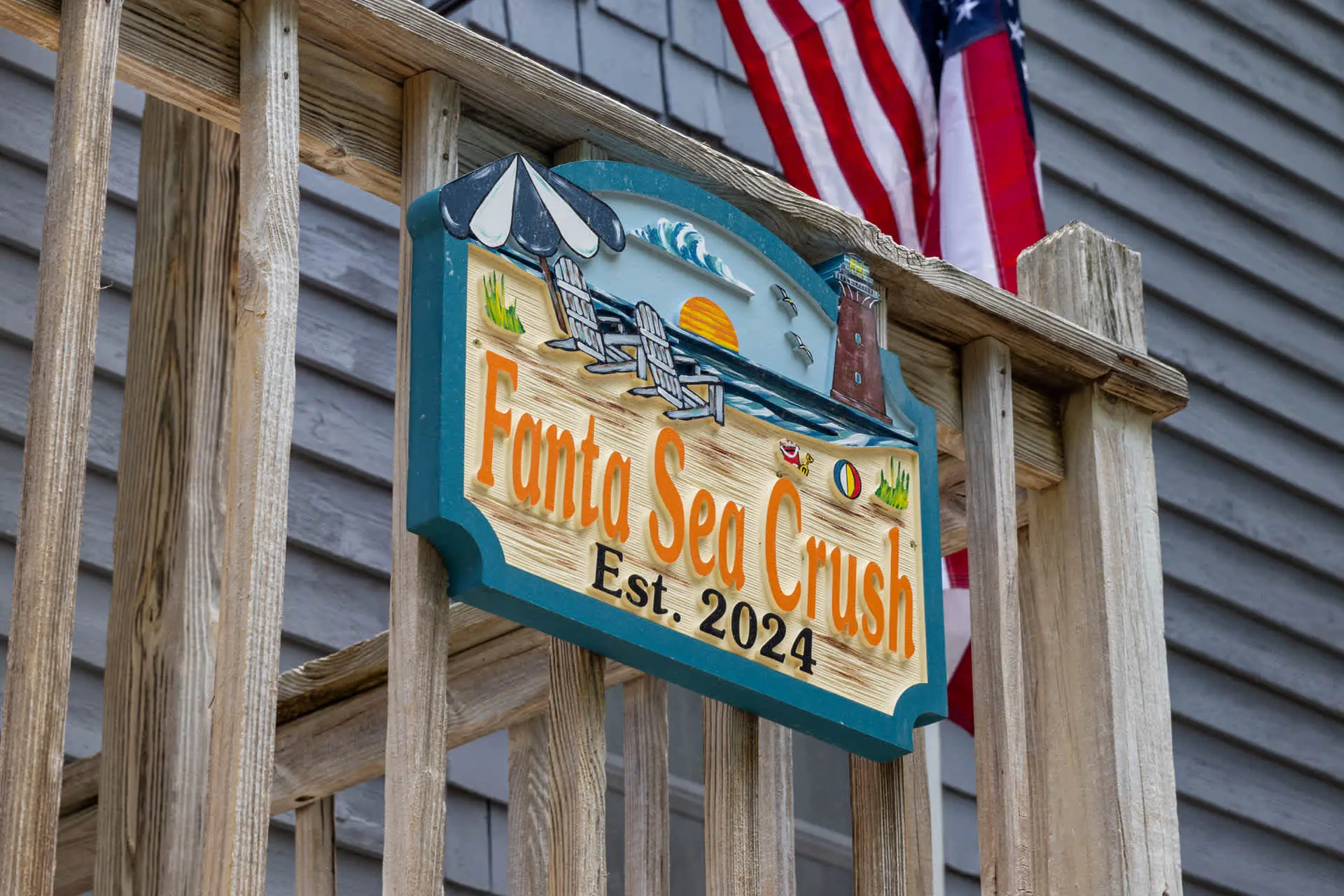 FantaSea Crush ~ Hot Tub and Walk to Beach!