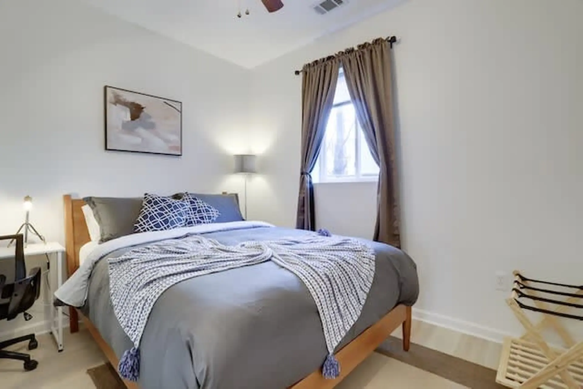 Sojourn on Kenyon | 3 BR