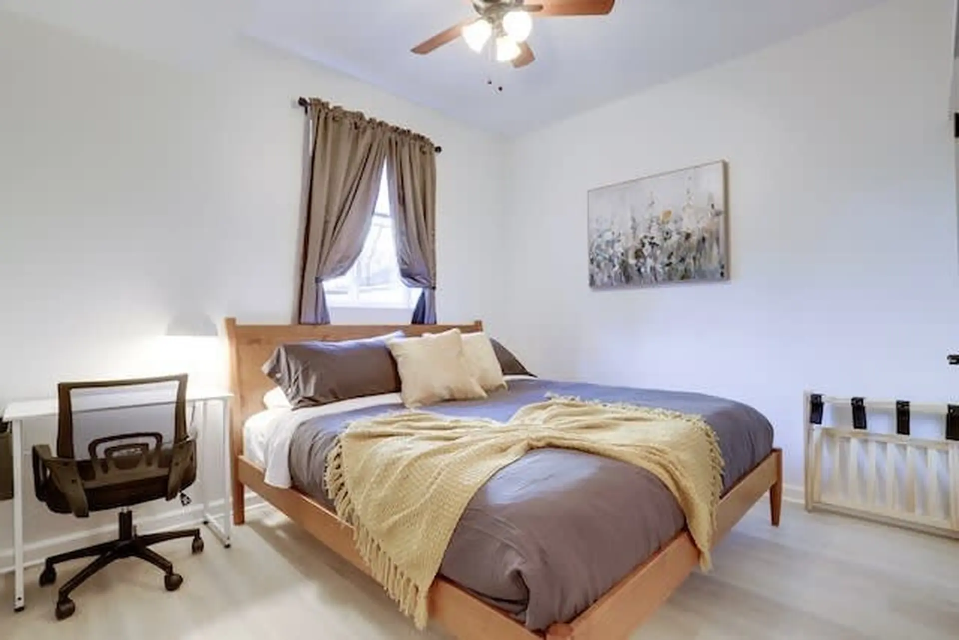 Sojourn on Kenyon | 3 BR