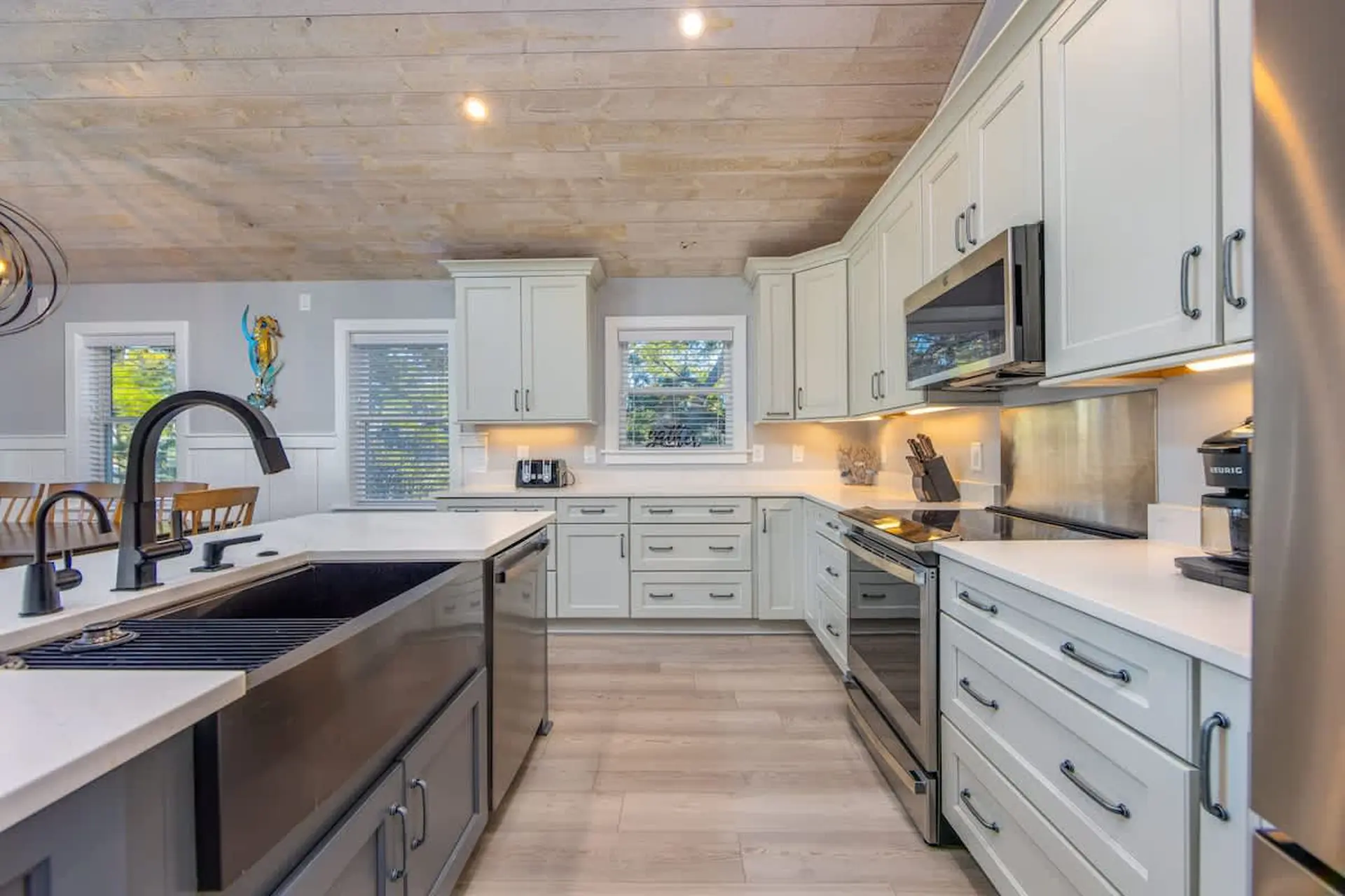 Private Pool, EV Charger, Elevator & Game Room!