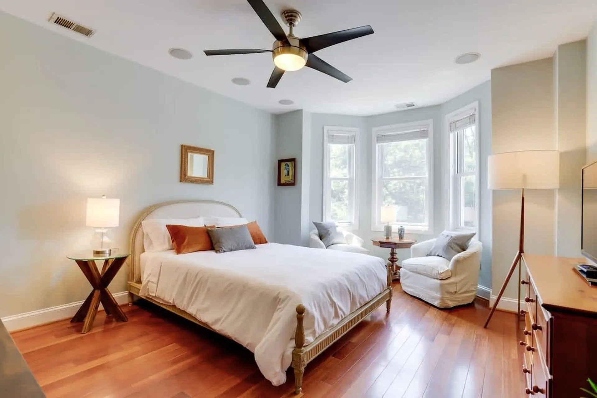 Sojourn Studio | E Capitol St | The Hill