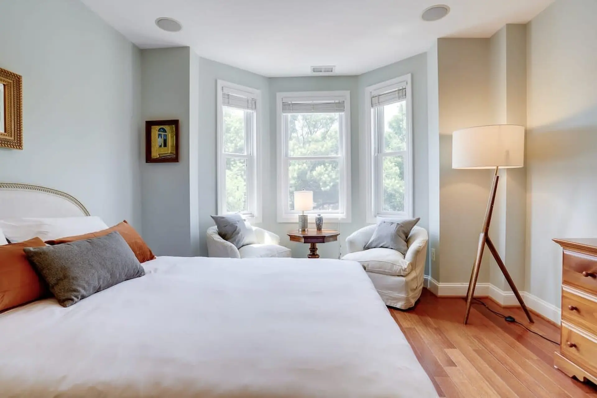 Sojourn Studio | E Capitol St | The Hill