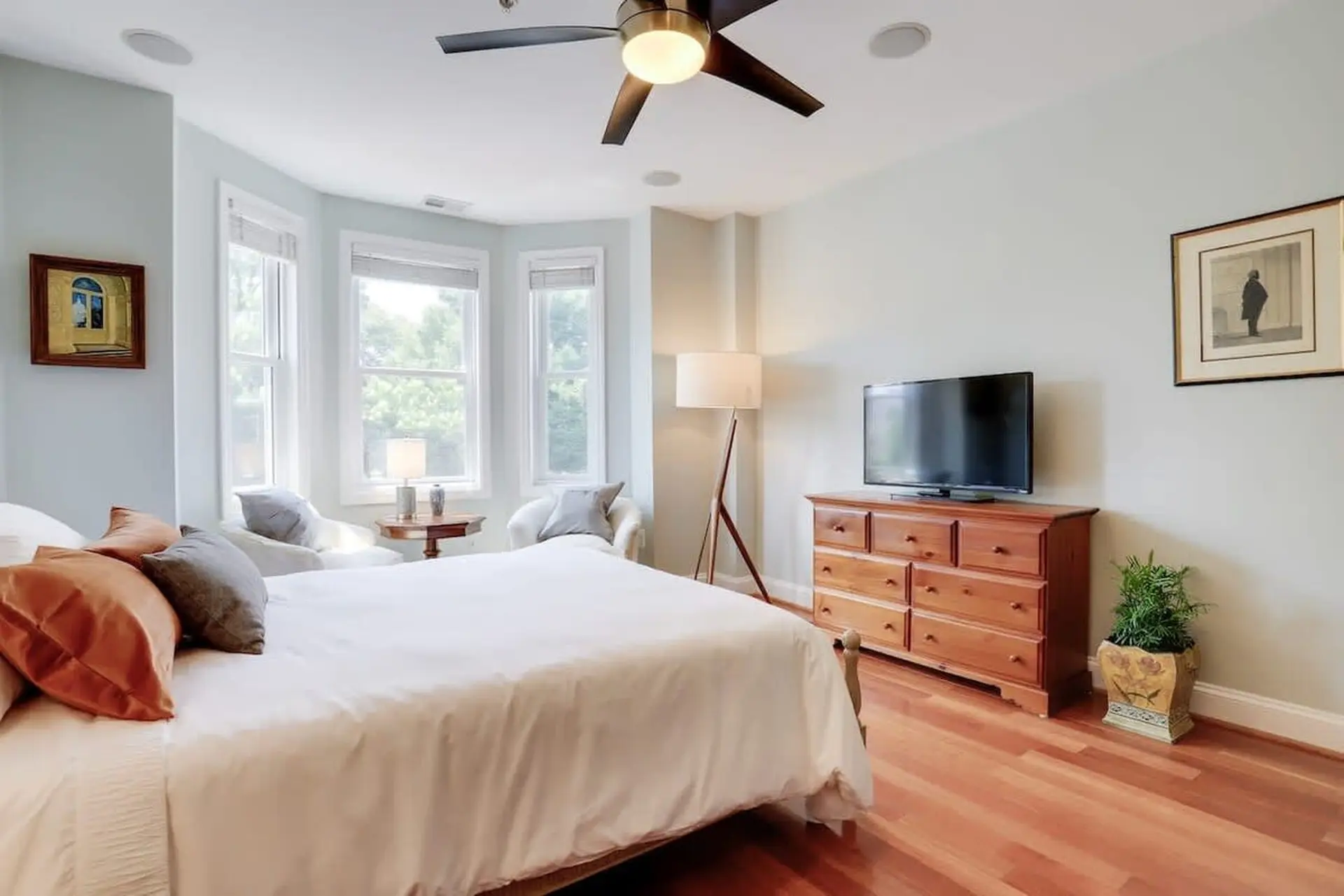 Sojourn Studio | E Capitol St | The Hill