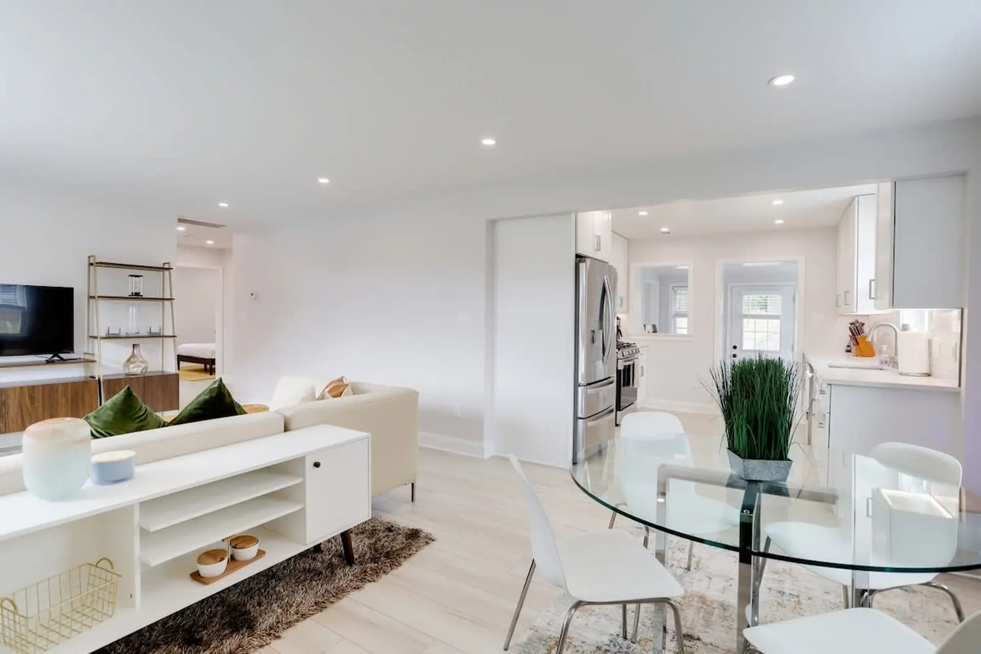 Sojourn on Duke NEW 3 BR in Alexandria