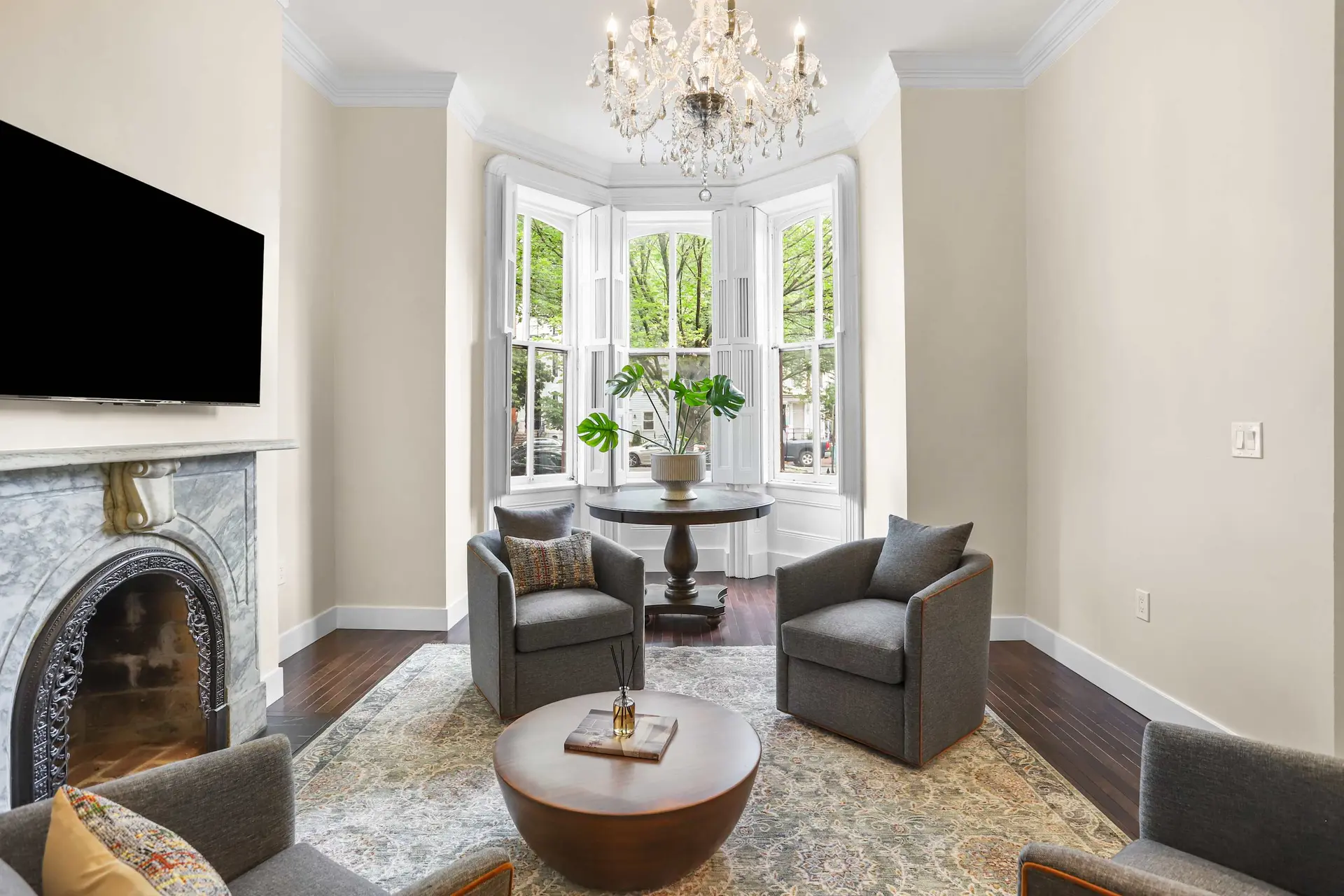 Grand Capitol Hill Manse – Ideal for Events