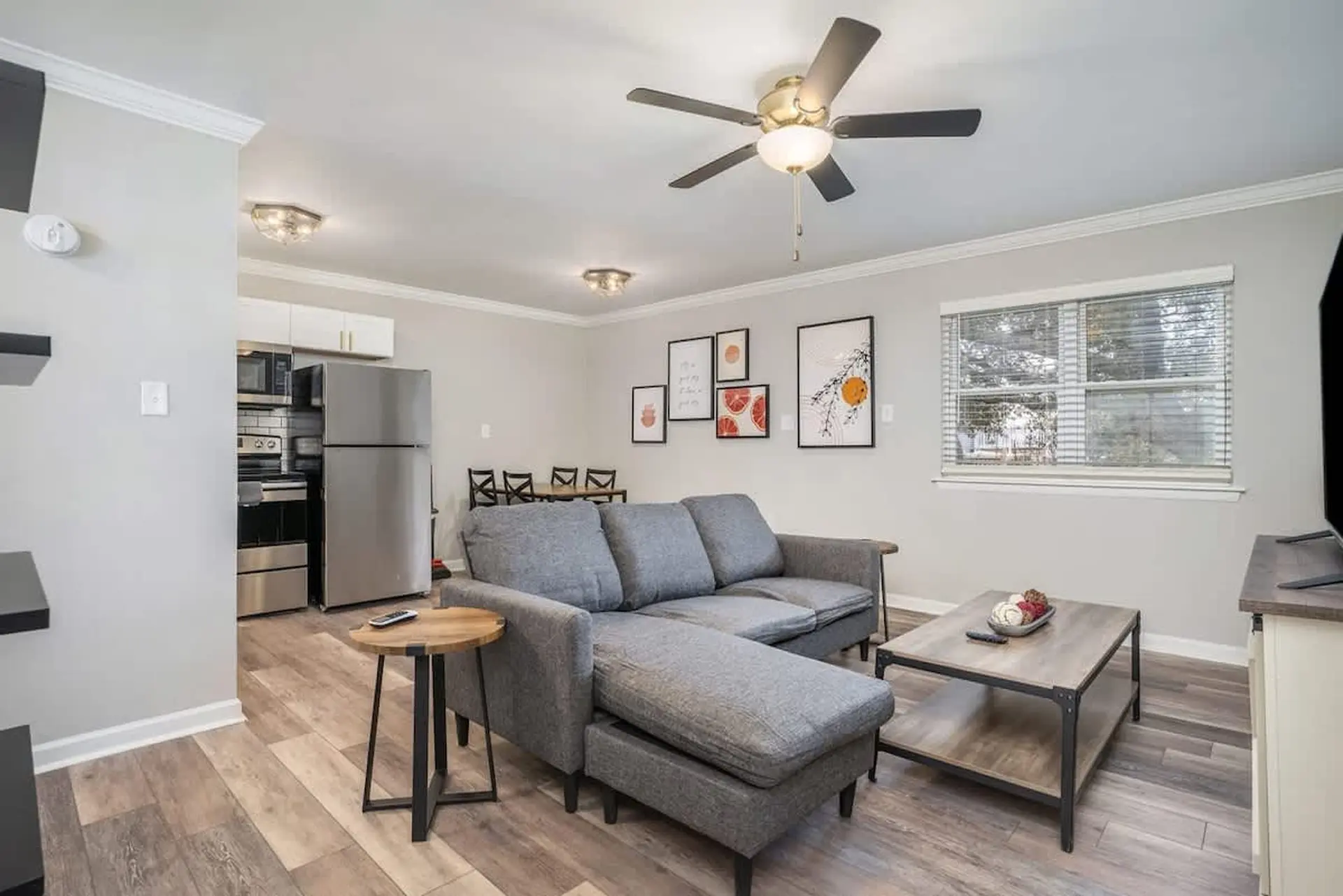 OV Mosaic Otter Suite