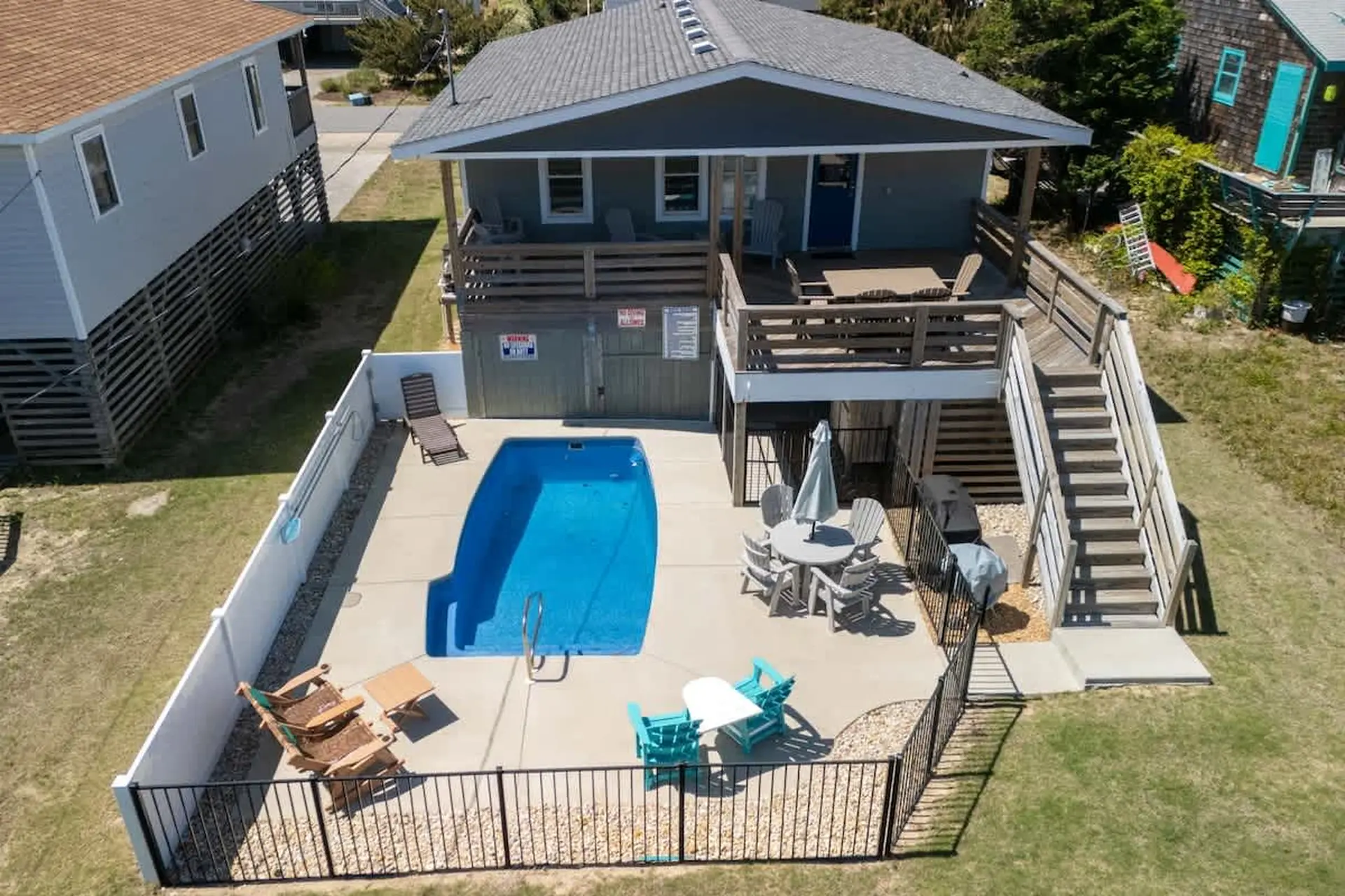 Private Pool, Hot Tub and 4Min Walk to Beach!