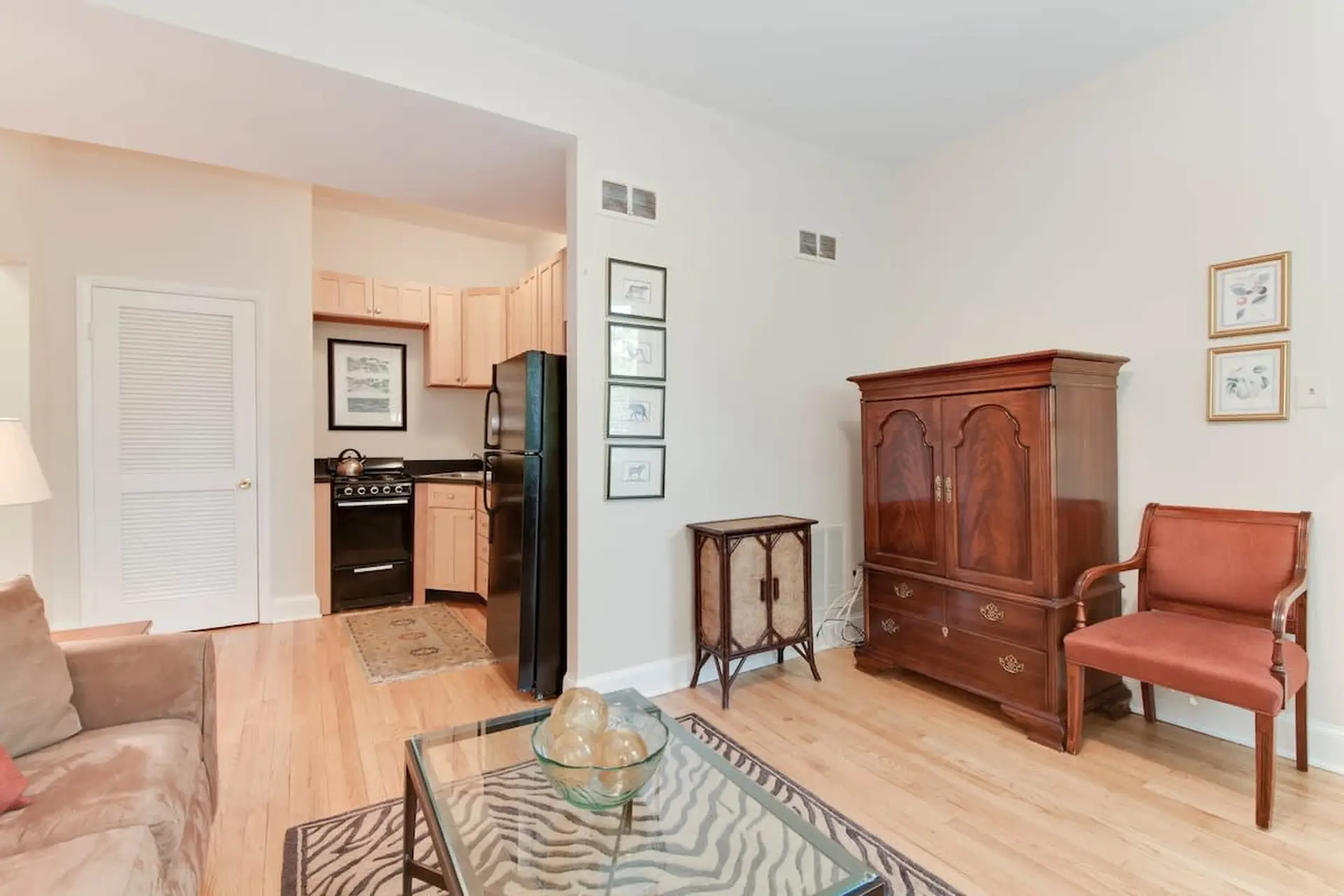 Sojourn on 19th Unit #6