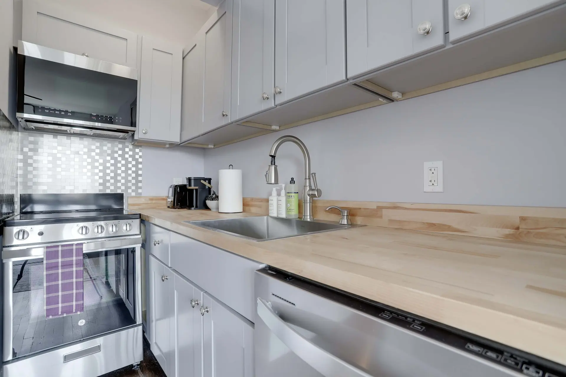 Sojourn 1717 19th | Sleek & Stylish Escape