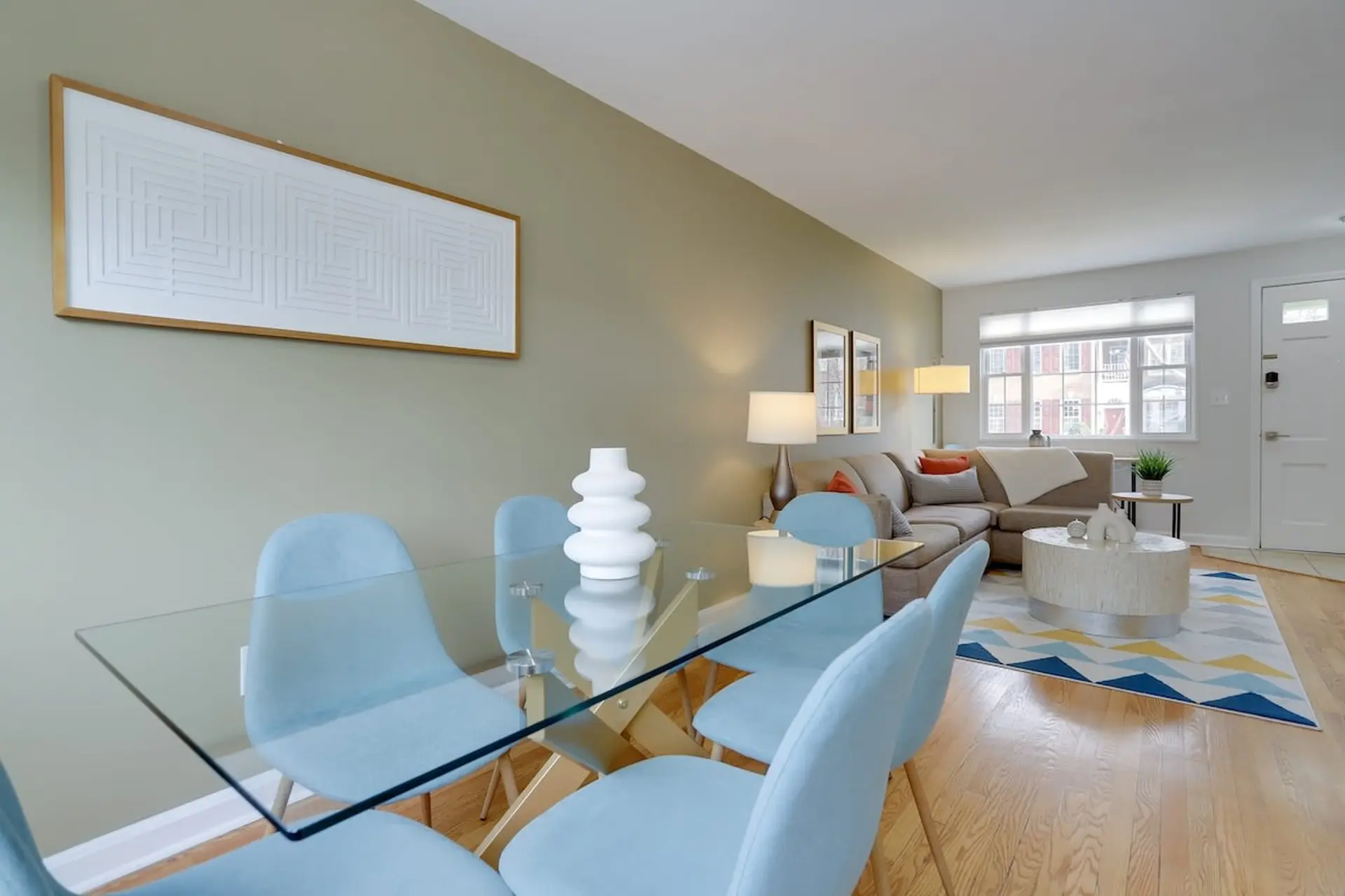 Sojourn Old Town Alexandria 3 BR w/ Relaxing Patio