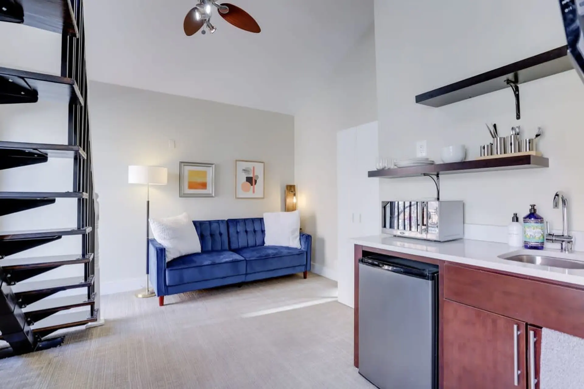 Sojourn at DuPont Place #8 | Pet Friendly