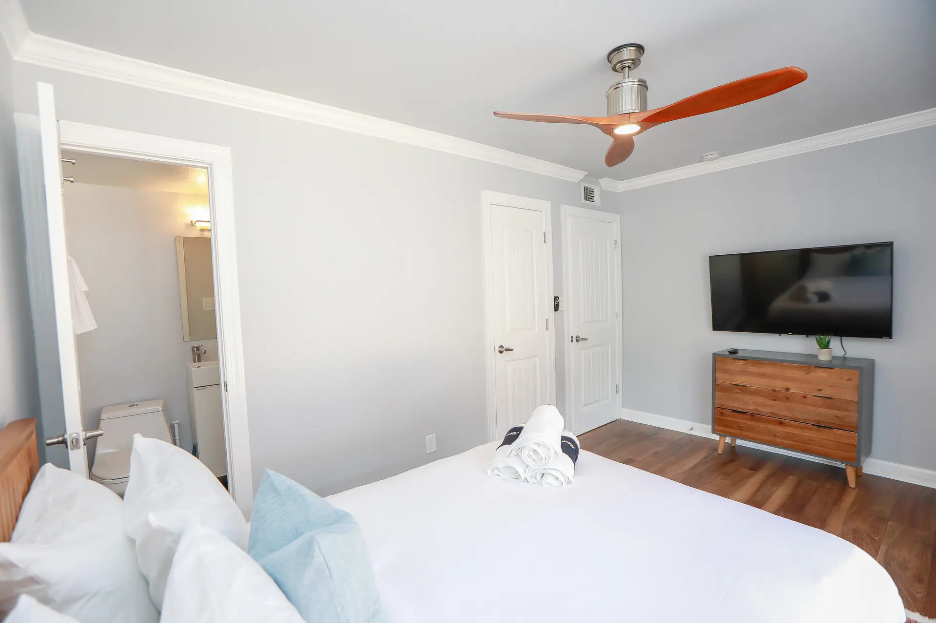 Sojourn Dune Cottages 2 BR 2 BA Unit 4