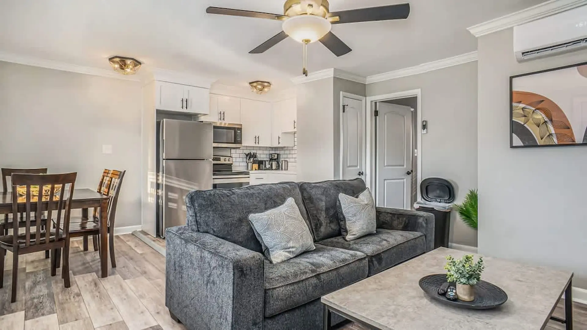 Sand Dune Suite Six