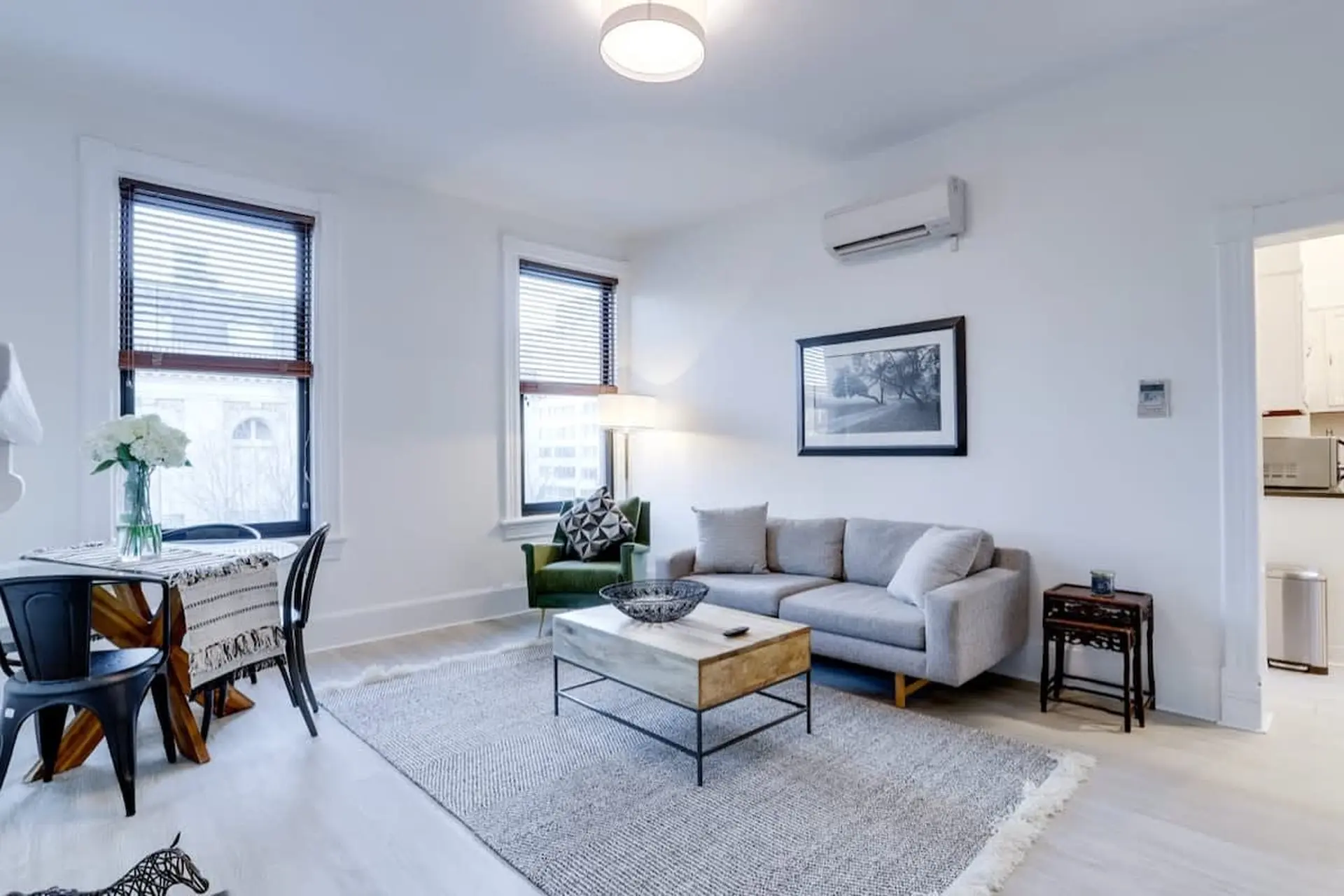 Sojourn on R | 2 Bedroom | Pets Welcome