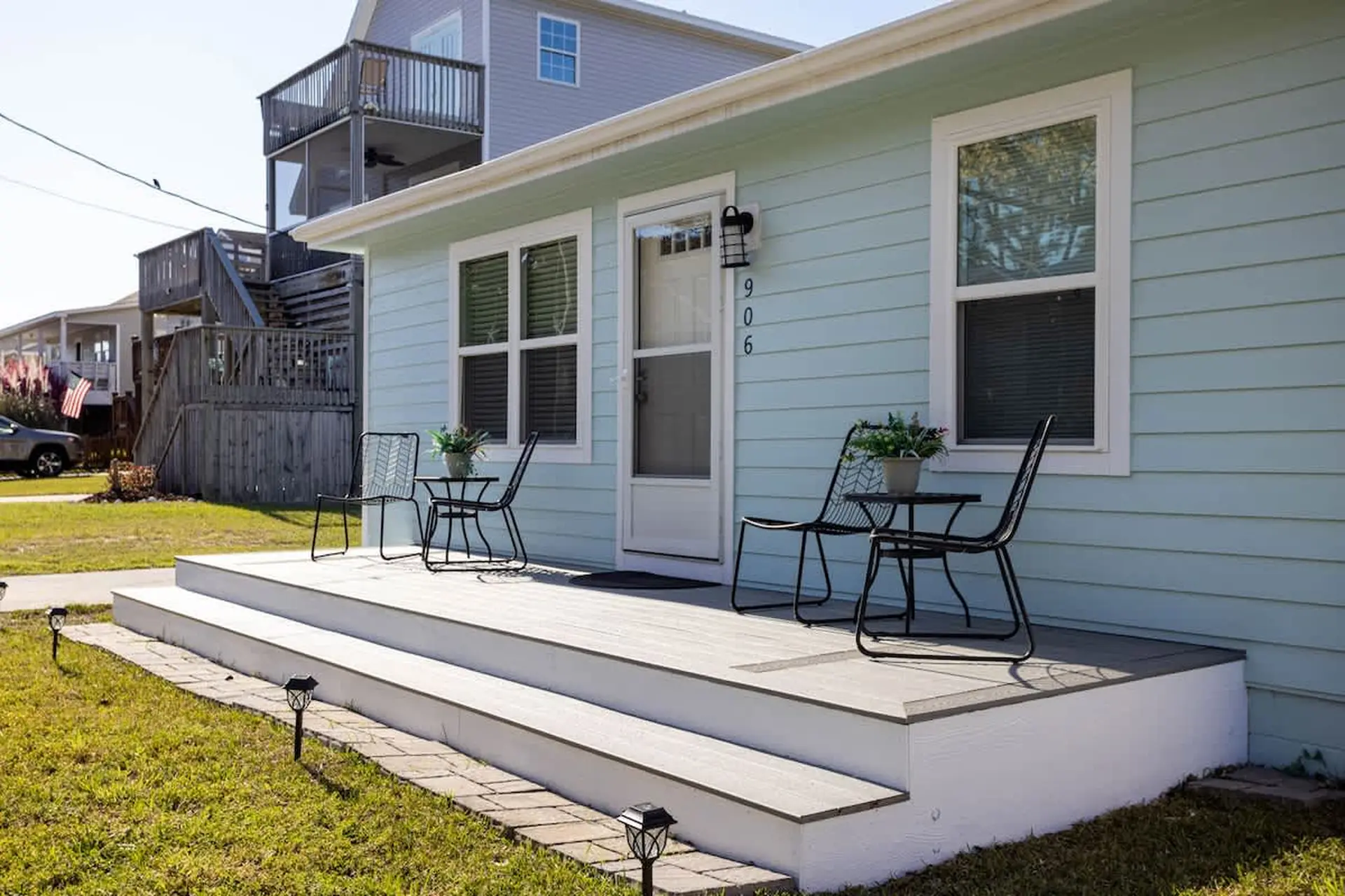 Steps to the Sound & Dog Friendly!
