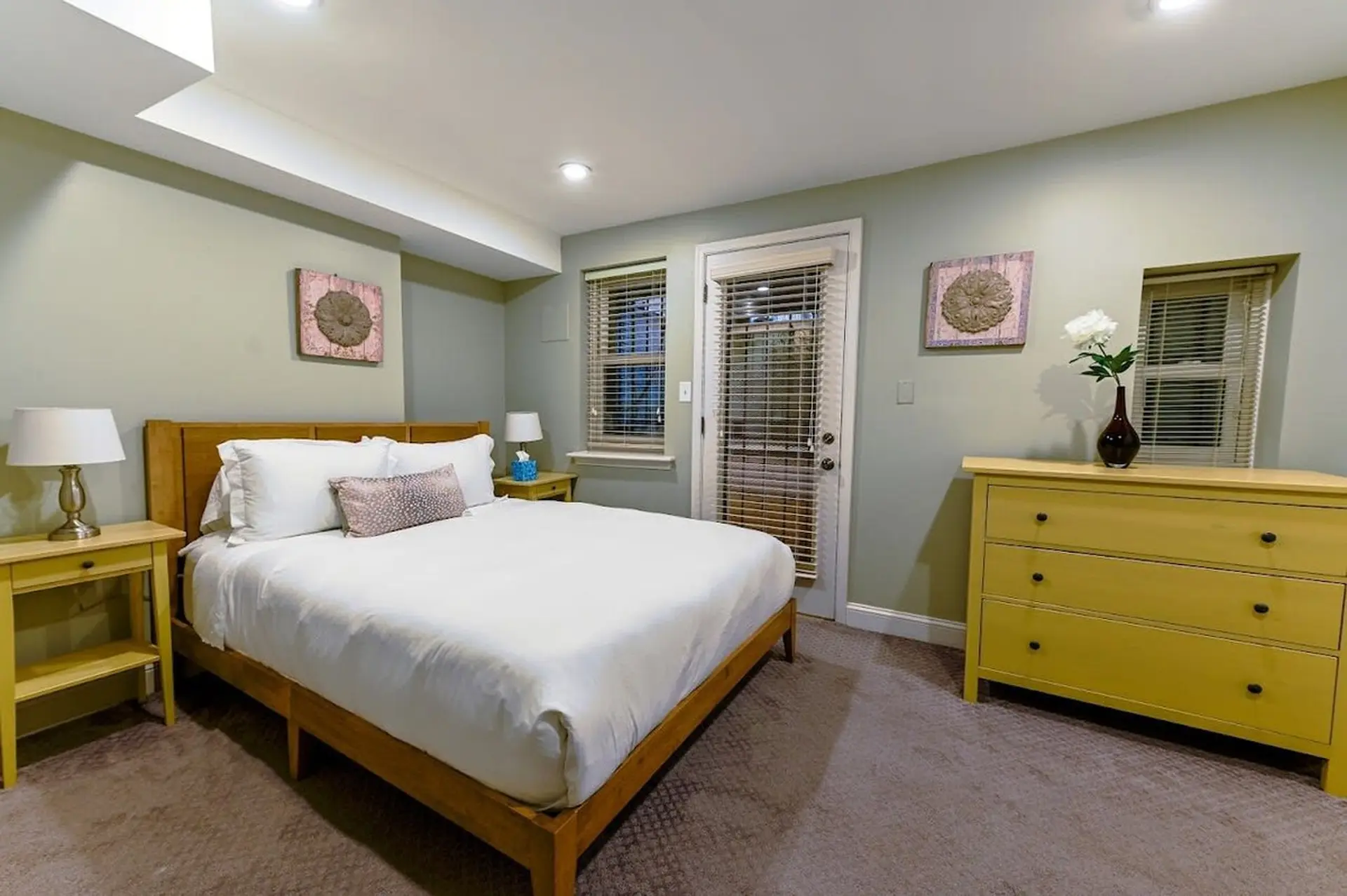 Logan Circle/14th St. Quiet Entire One BR Suite