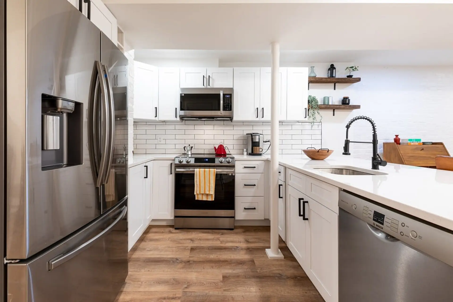 Sojourn DuPont Circle Apt: Modern Meets Historic