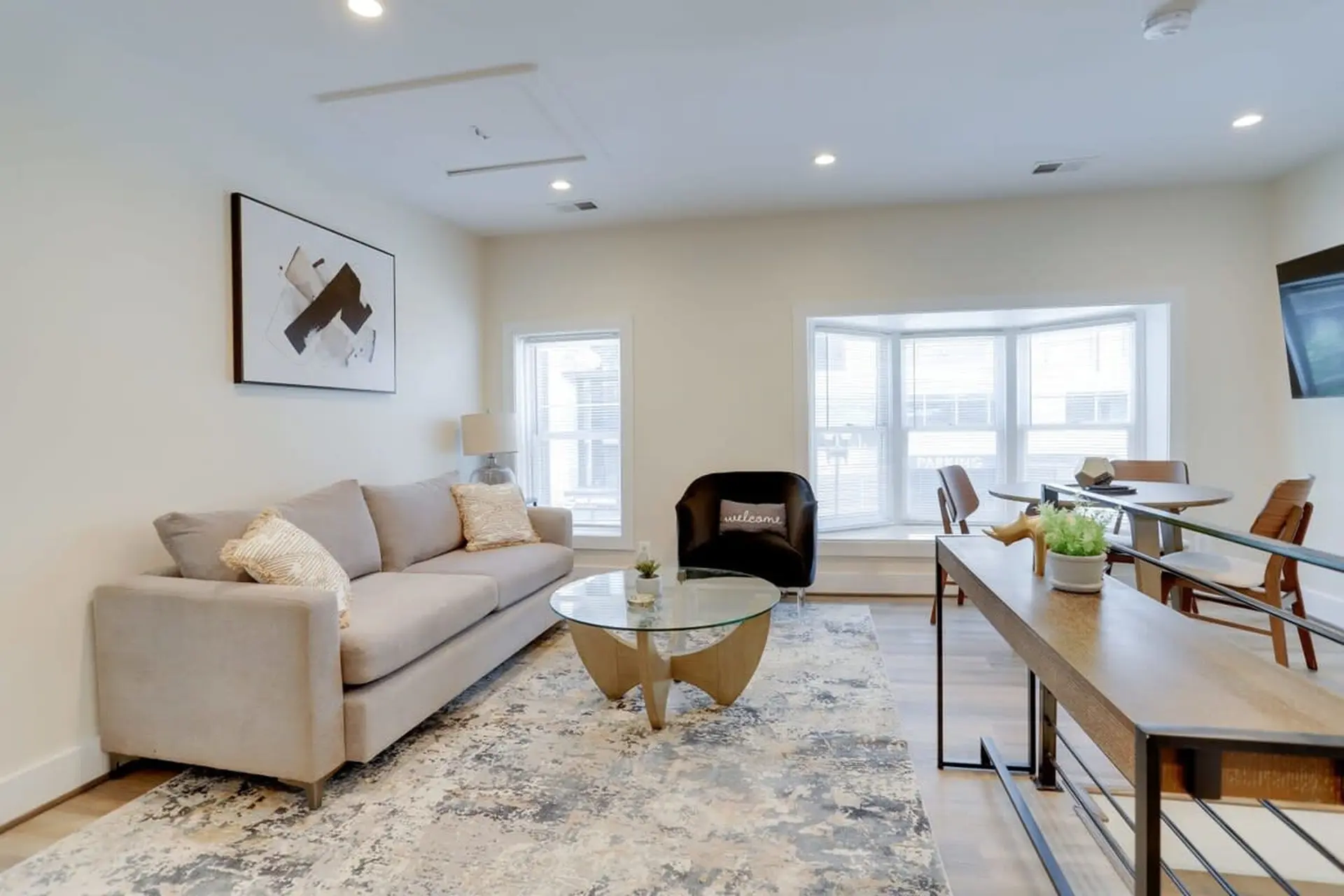 Sojourn on 9th 2BR Newly Renovated near Downtown D