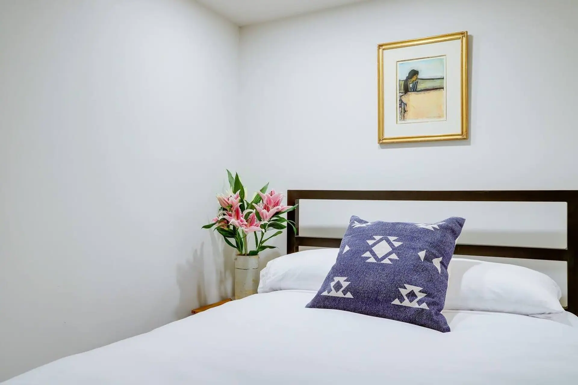 Sojourn on The Hill | A Modern 1 Bedroom
