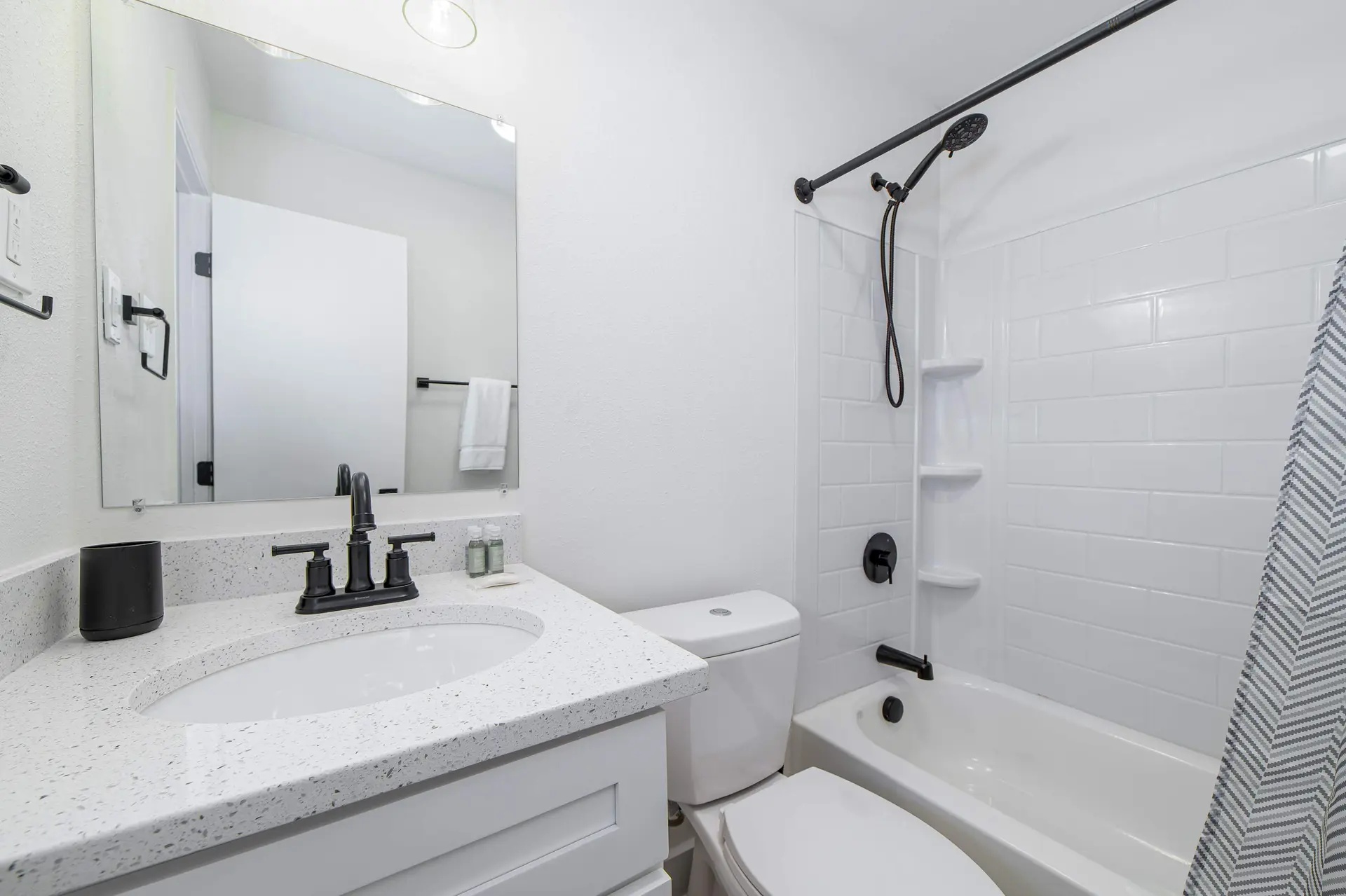 Sojourn's Harborage Dock Suite