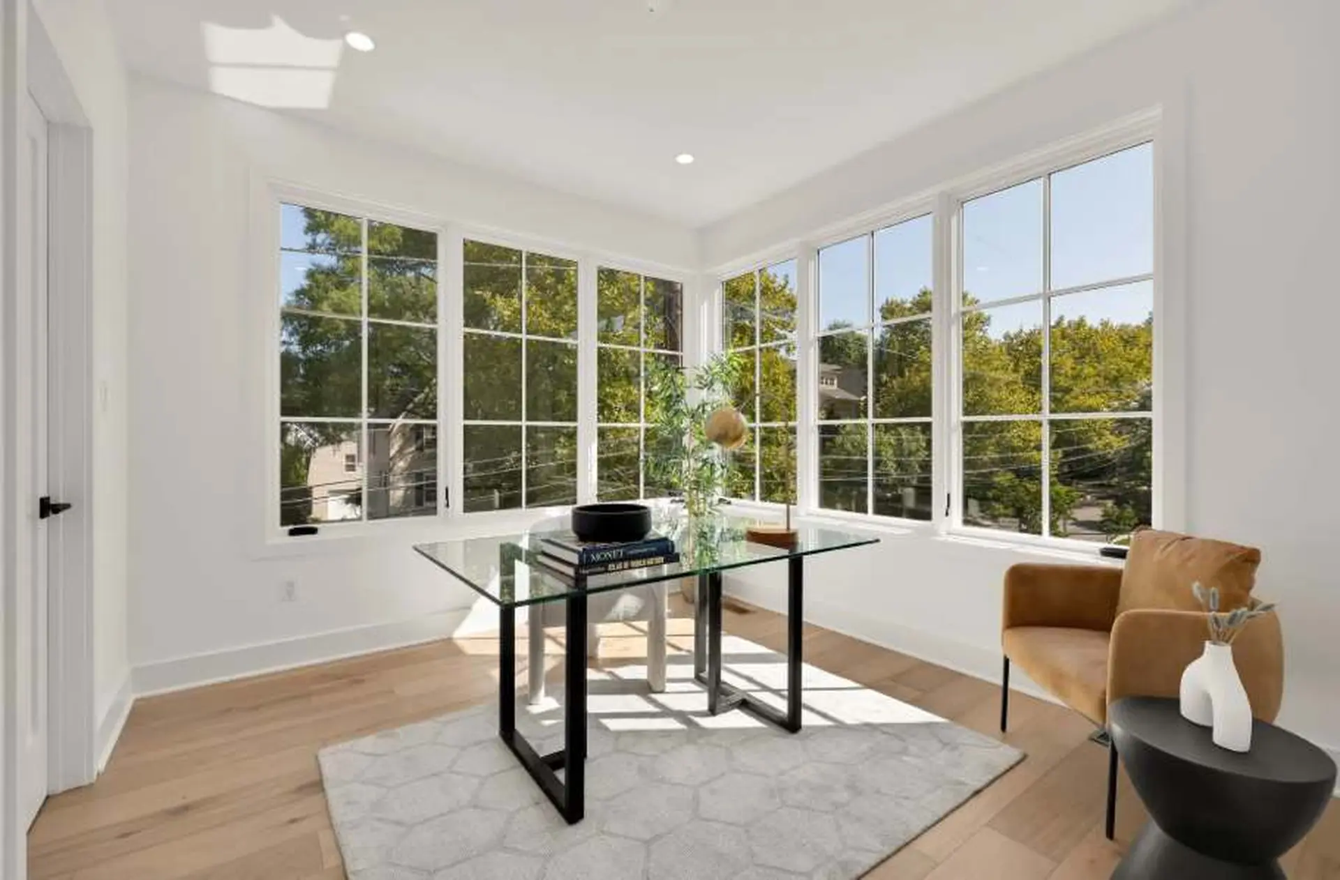 Sojourn Chevy Chase Elegant Oasis w/ Rooftop Deck