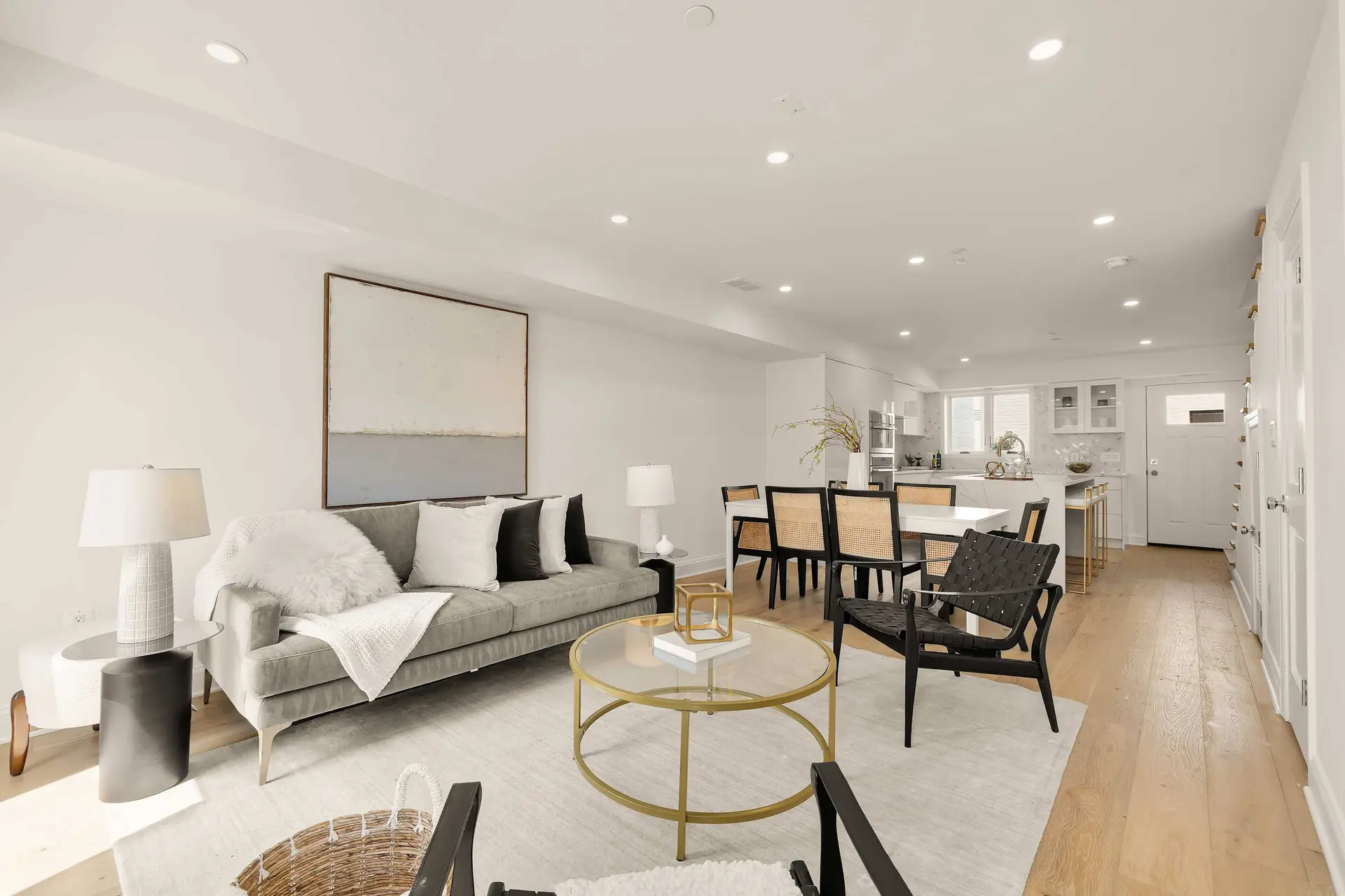 Sojourn Luxury Renovation with Private Patio