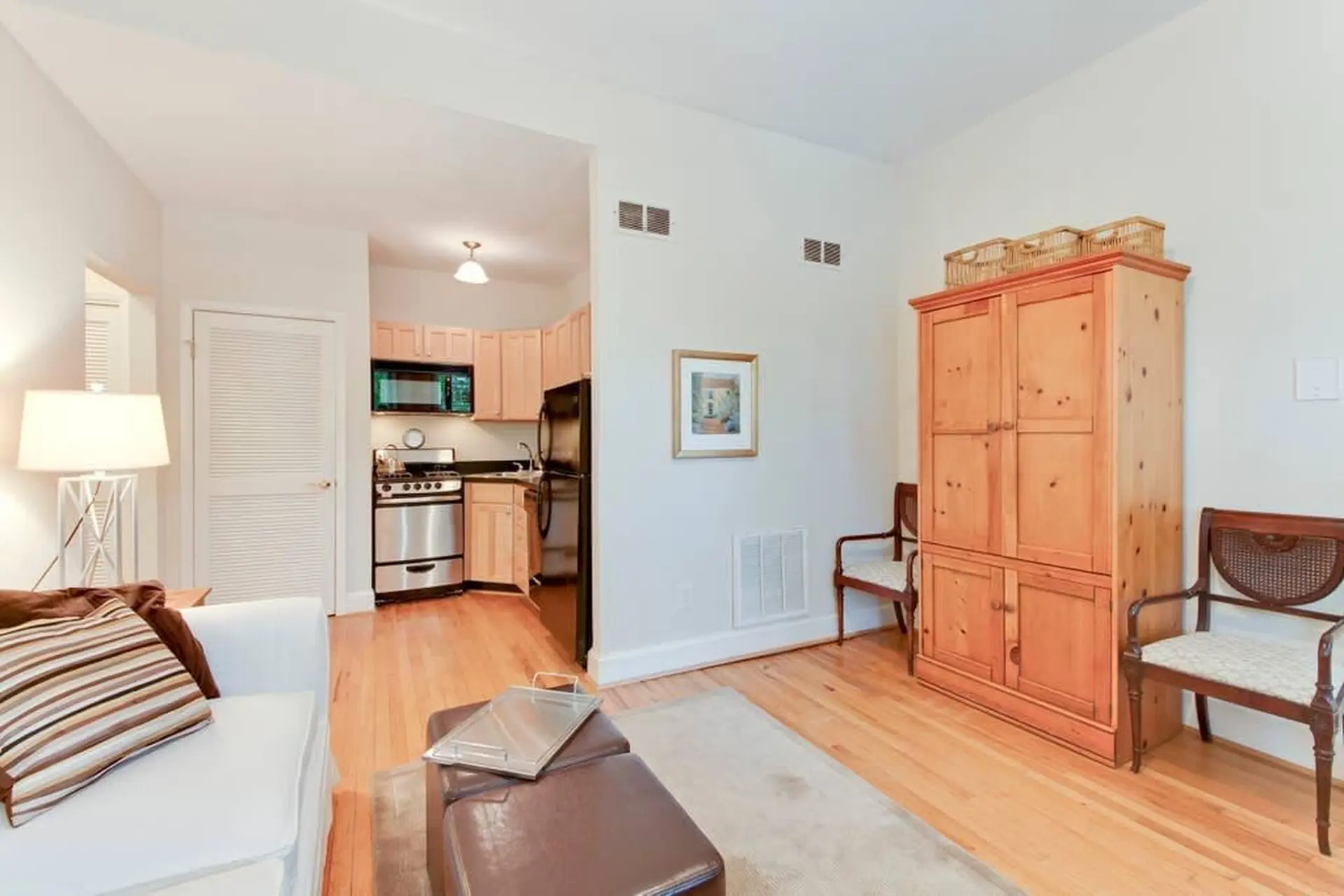 Sojourn on 19th Unit #5