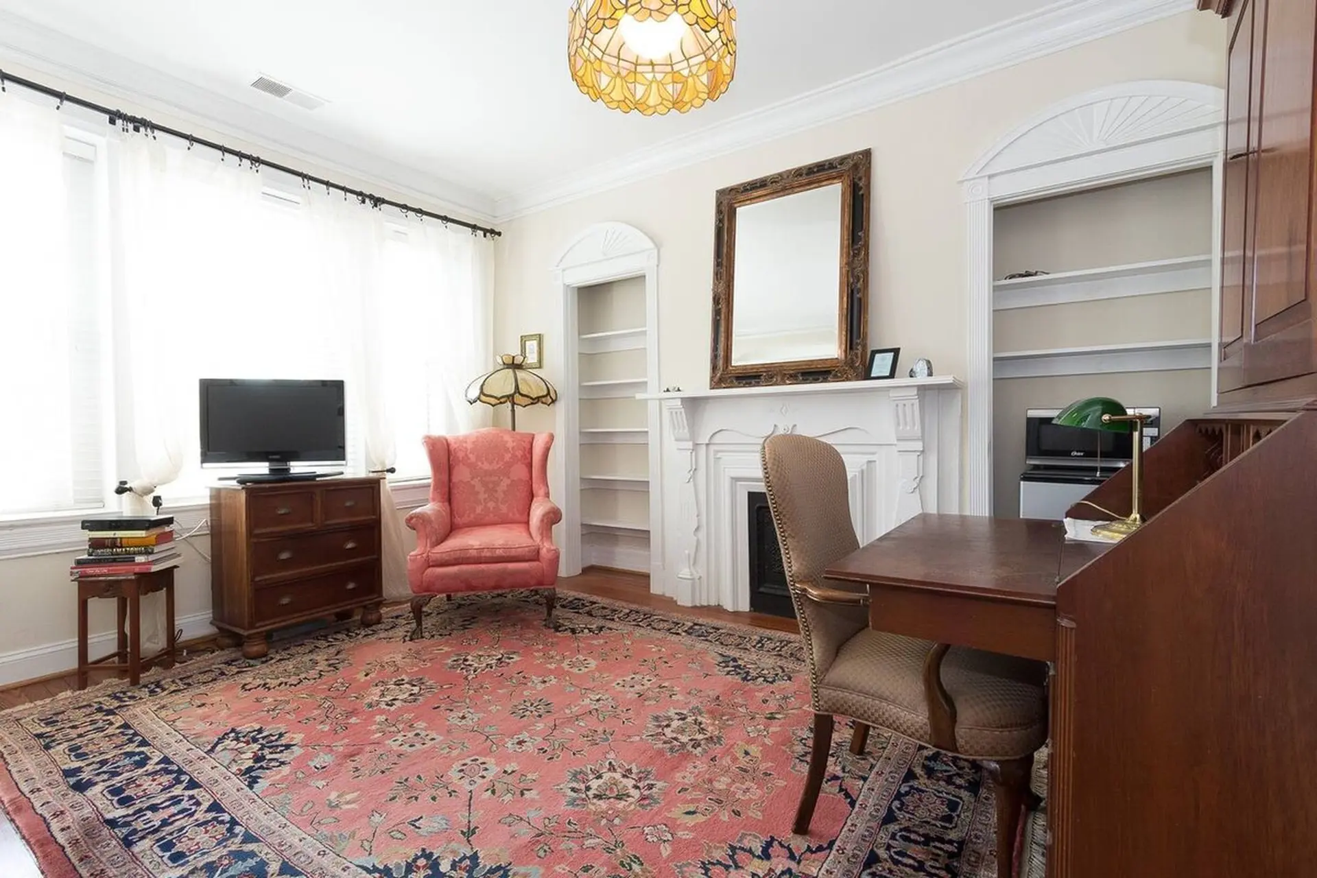 Historic Dupont Circle Inn ~ Lola's Room
