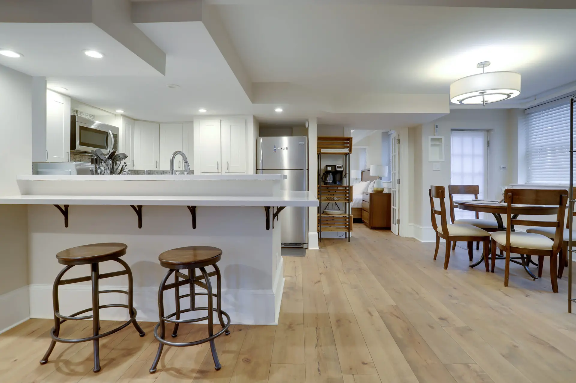 Sojourn's Renovated 1 BR steps from Supreme Court