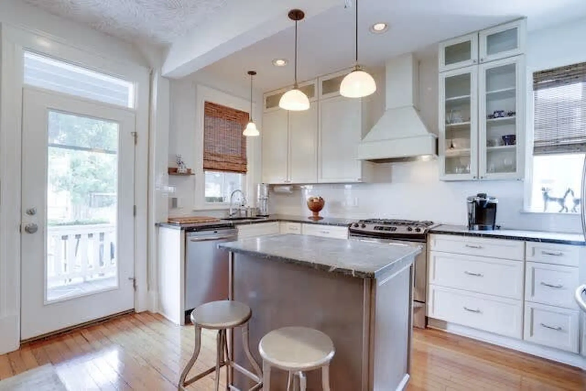 Capitol Hill Retreat | Patio & Chef’s Kitchen