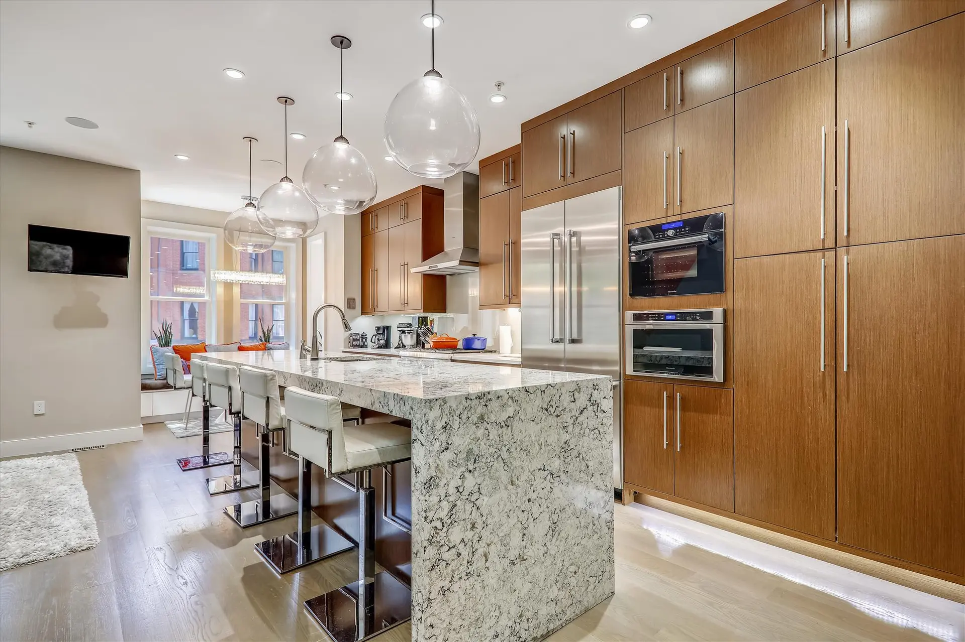 Dupont Circle Haven 3 BR 4.5 BA
