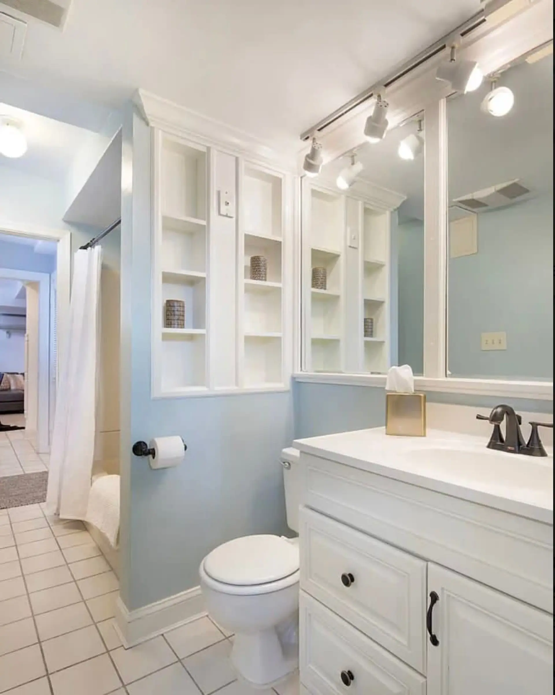 Sojourn on Seward | 1 BR | Steps to Capitol