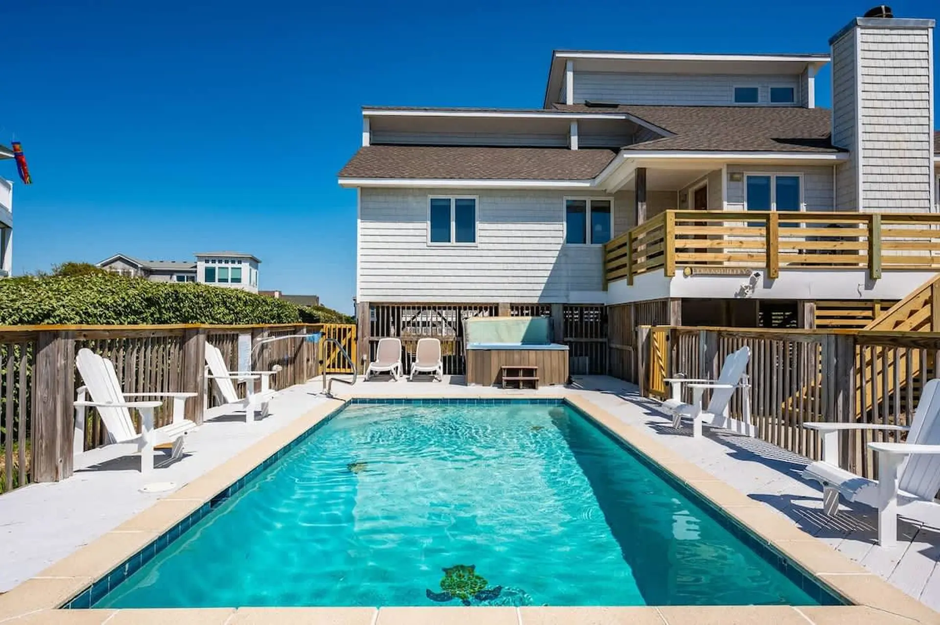 2Min Walk to Beach, Private Pool & Hot Tub!