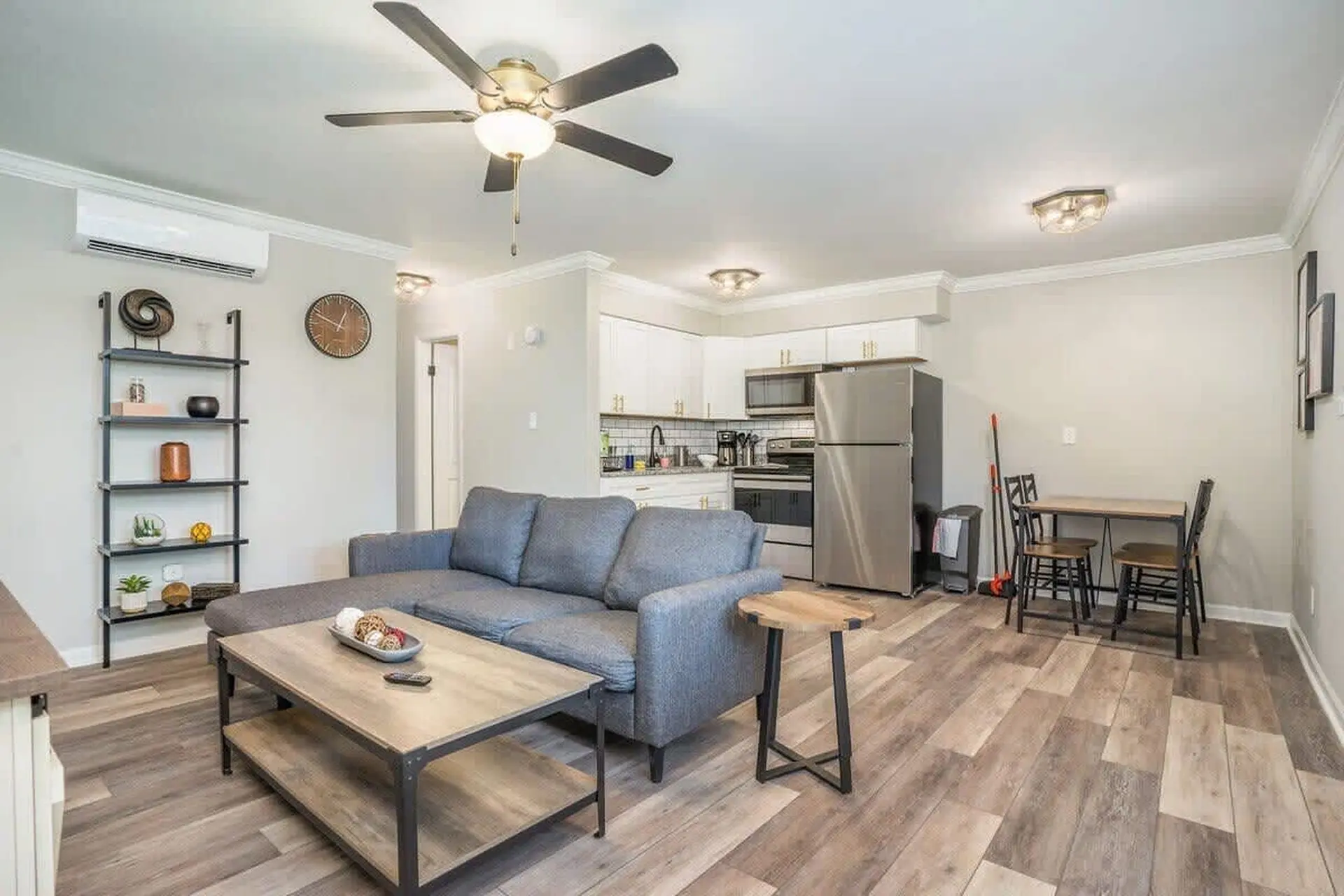 OV Mosaic Oyster Suite