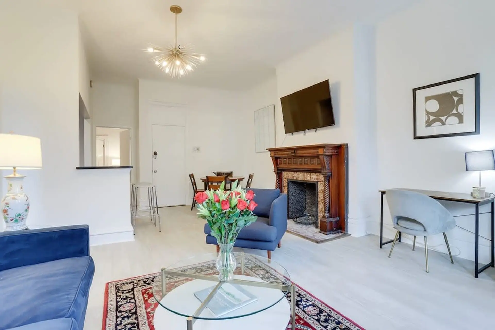 Sojourn on R | 2 Bedroom | Pets Welcome