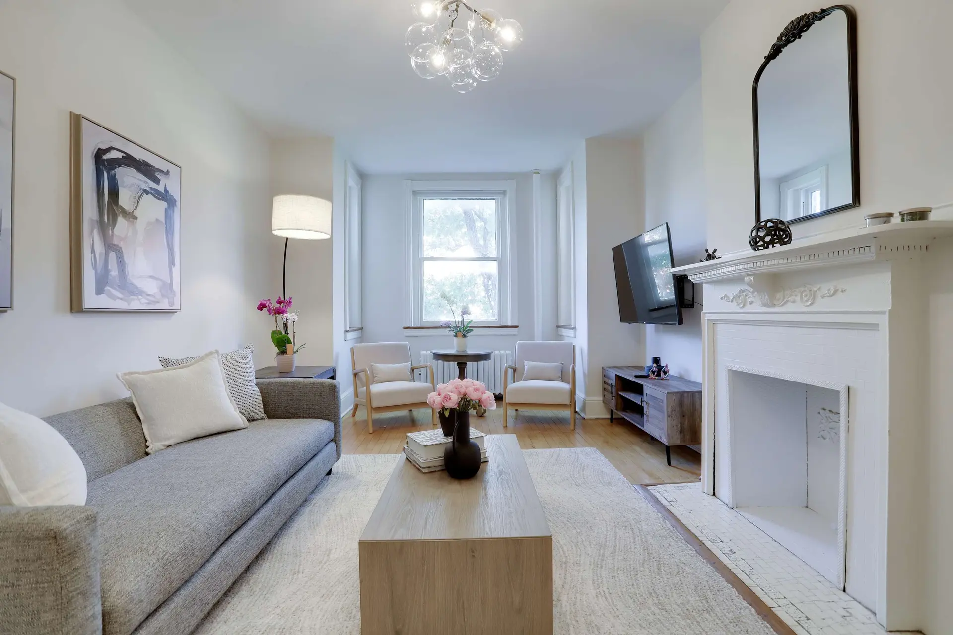 Sojourn Dupont Circle 19th St Light Filled 2 BR