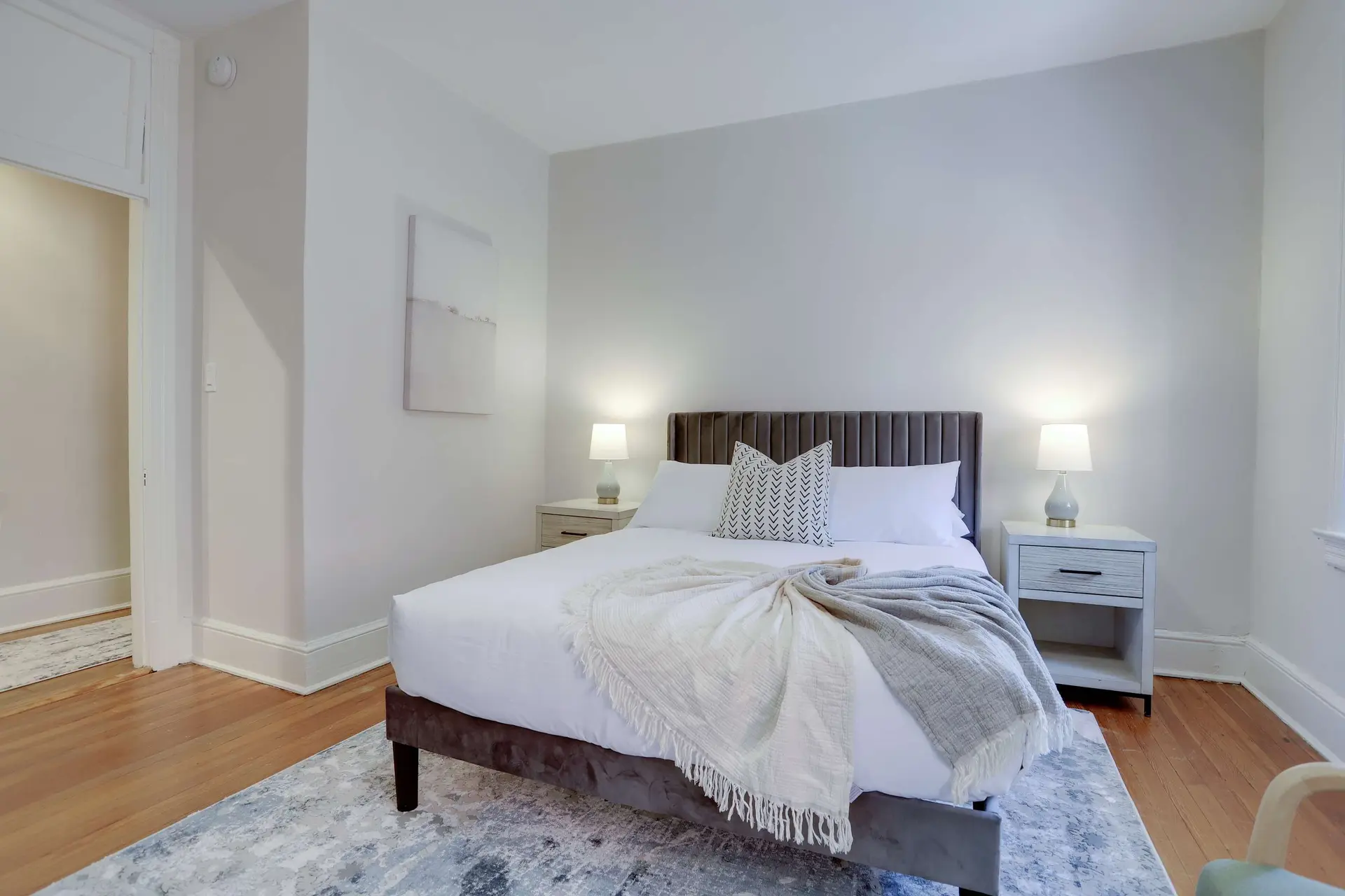 Sojourn Dupont Circle 19th St Light Filled 2 BR