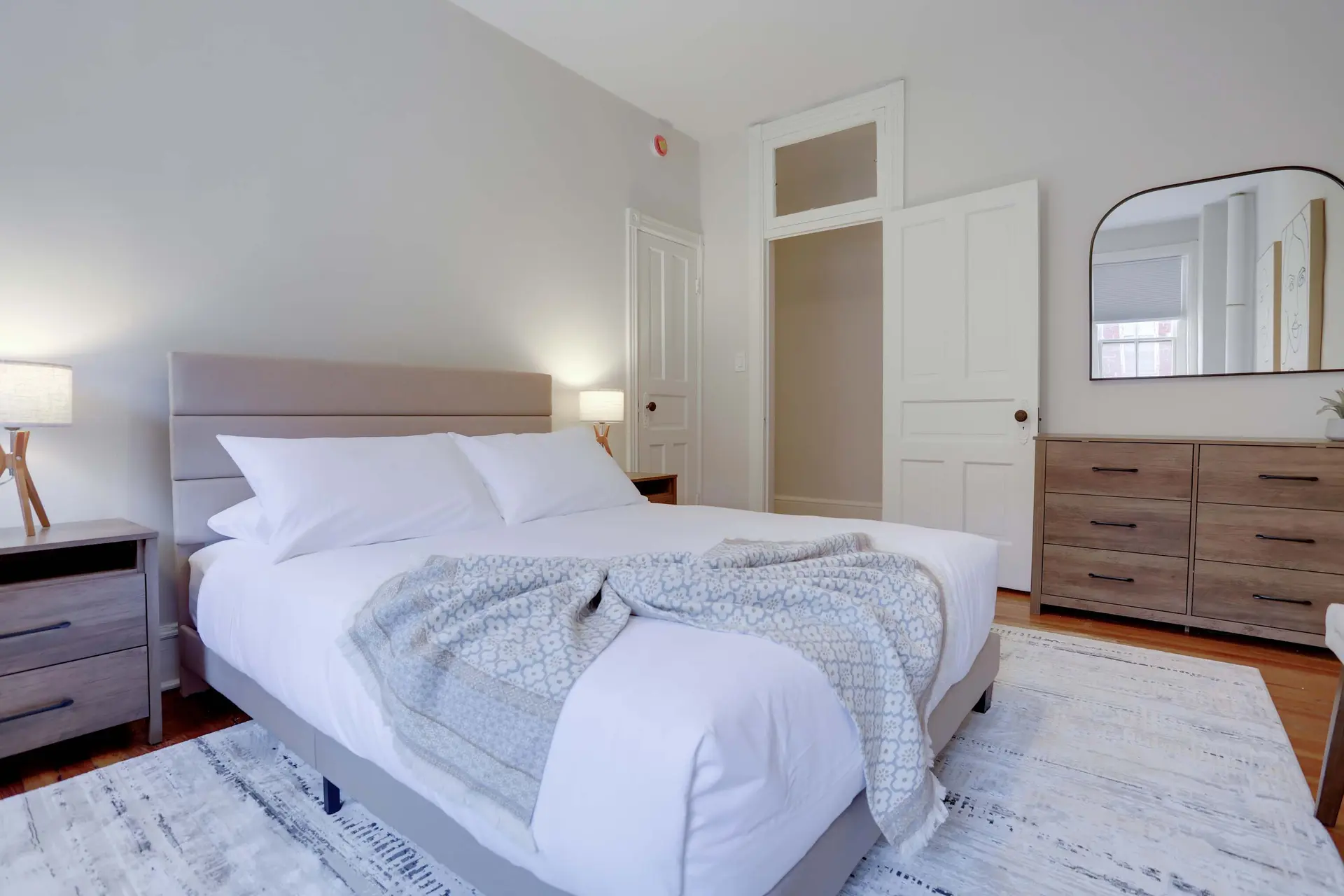 Sojourn Dupont Circle 19th St Light Filled 2 BR