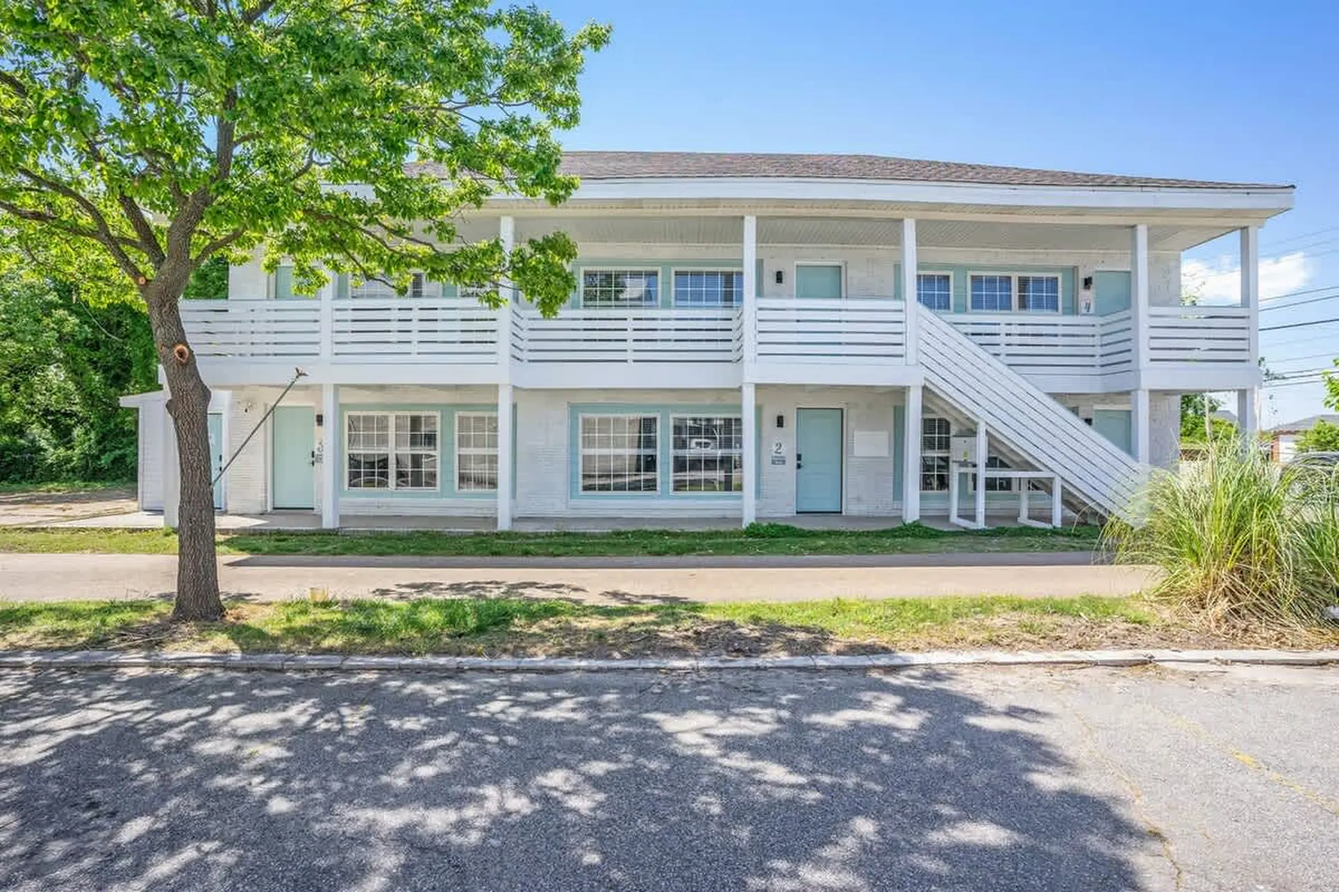 Bay Haven Linkhorn Suite #2