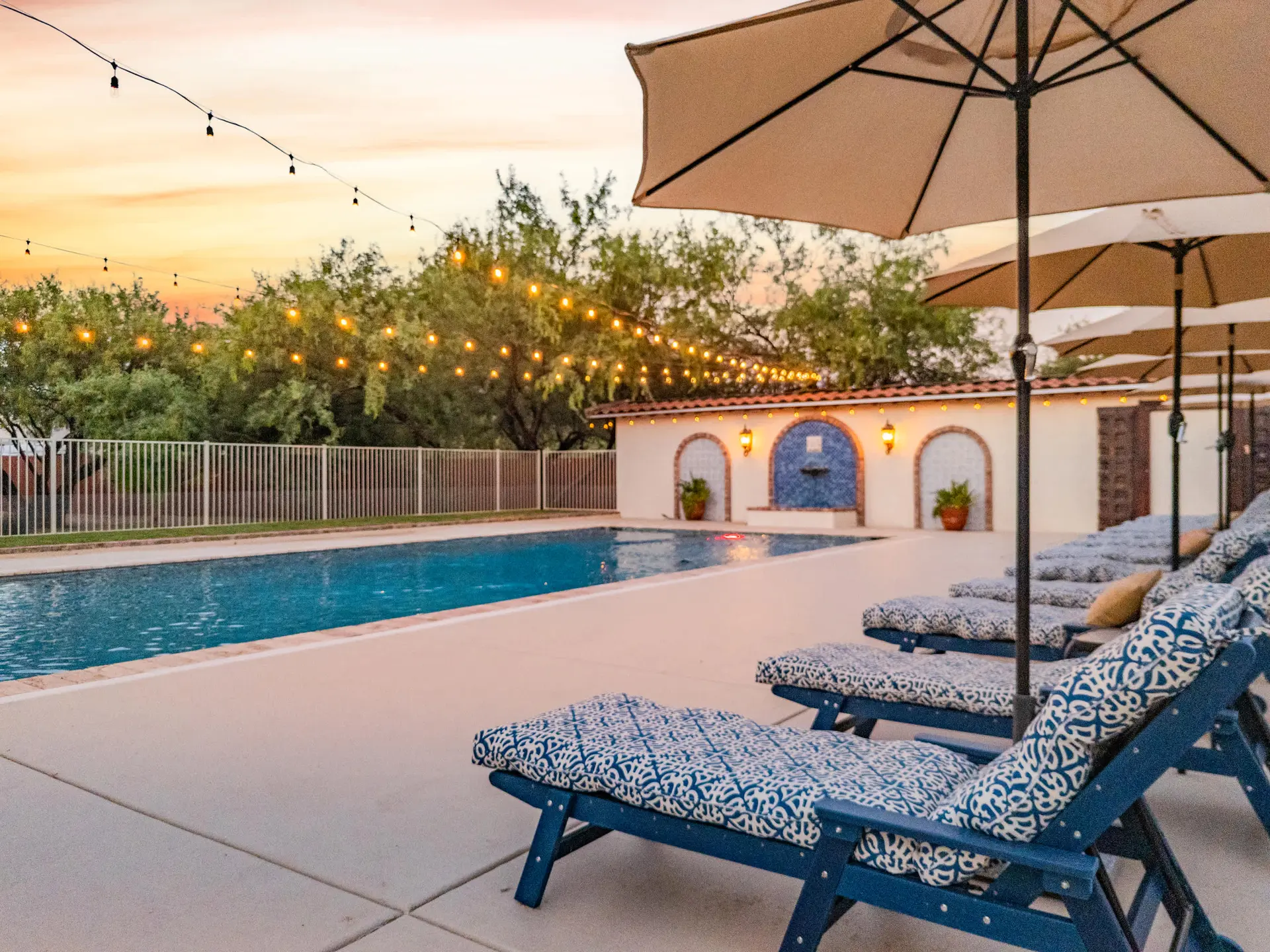 Bonus Suite, Heated Pool, Games, BBQ • Solana #6+7