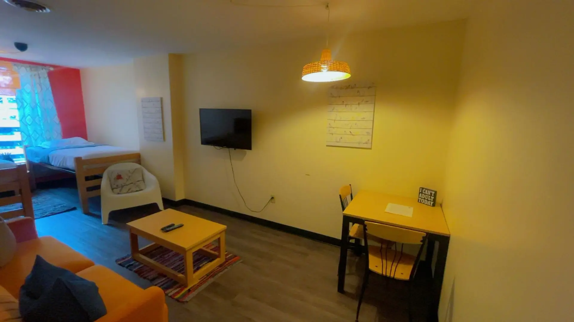 1-Bedroom Downtown Apartment | Clean & Safe | Walk