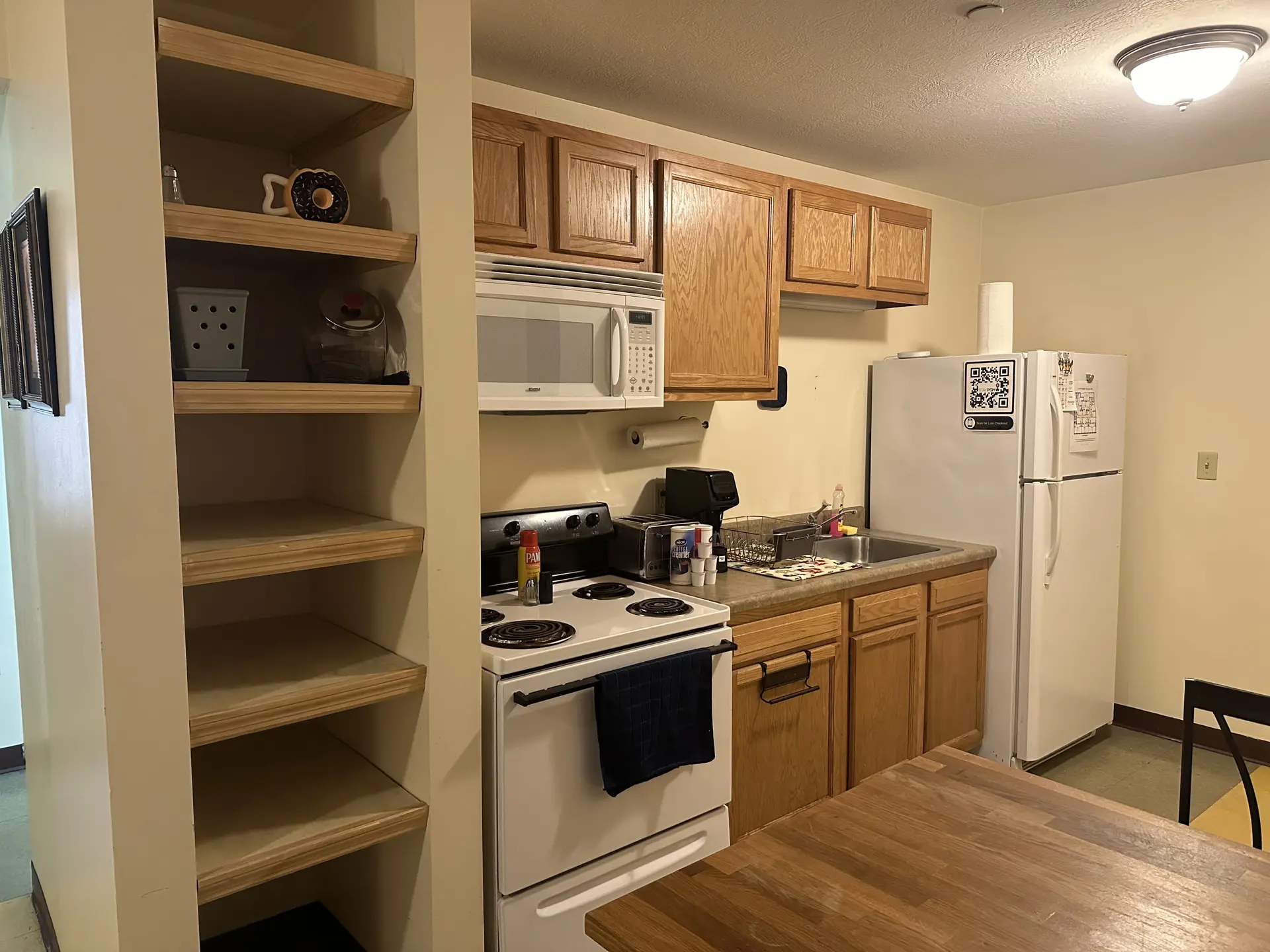 2Bedroom 2Bathroom Apt | Downtown | Walk Anywhere!