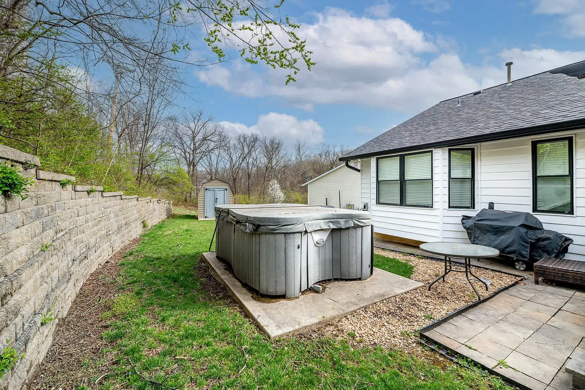 Remodeled and Inviting  Free EV Charging Station L