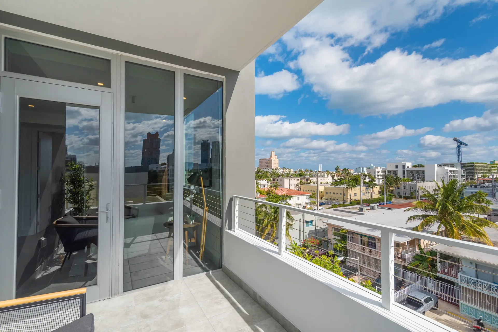 Elegant SoBe 2 Bedroom Apartment